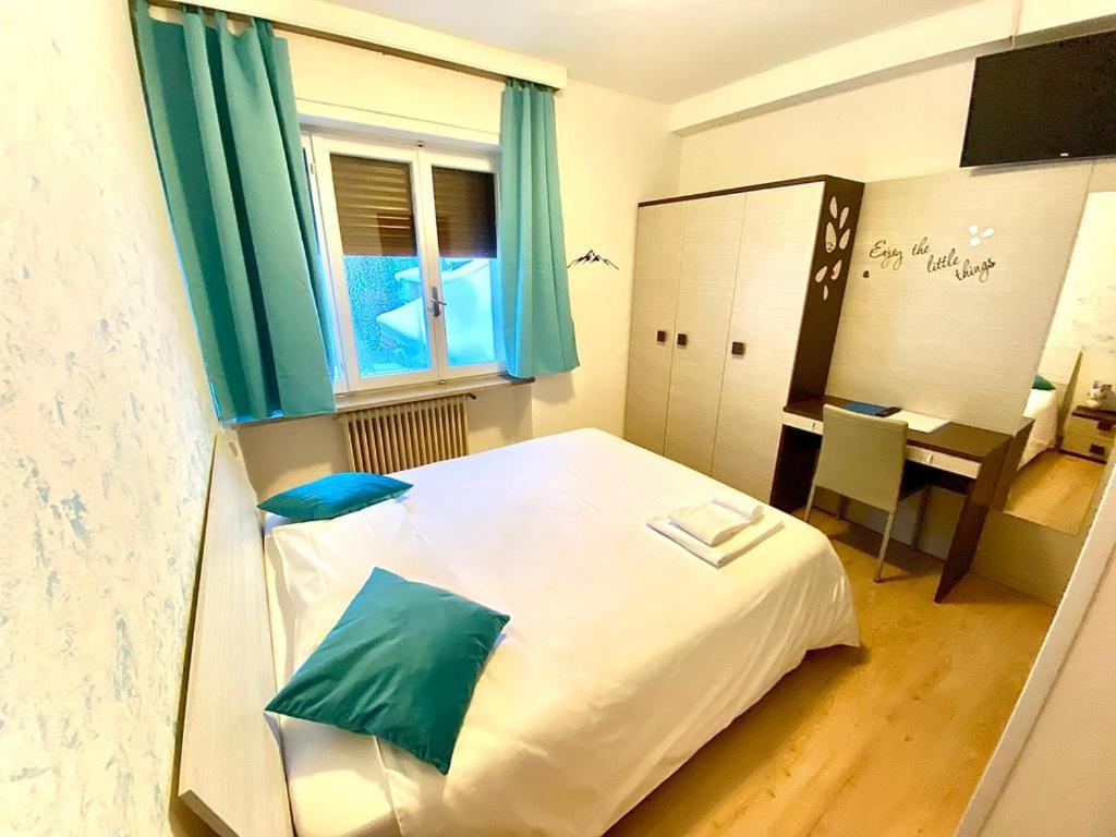Double Room - Photo 24