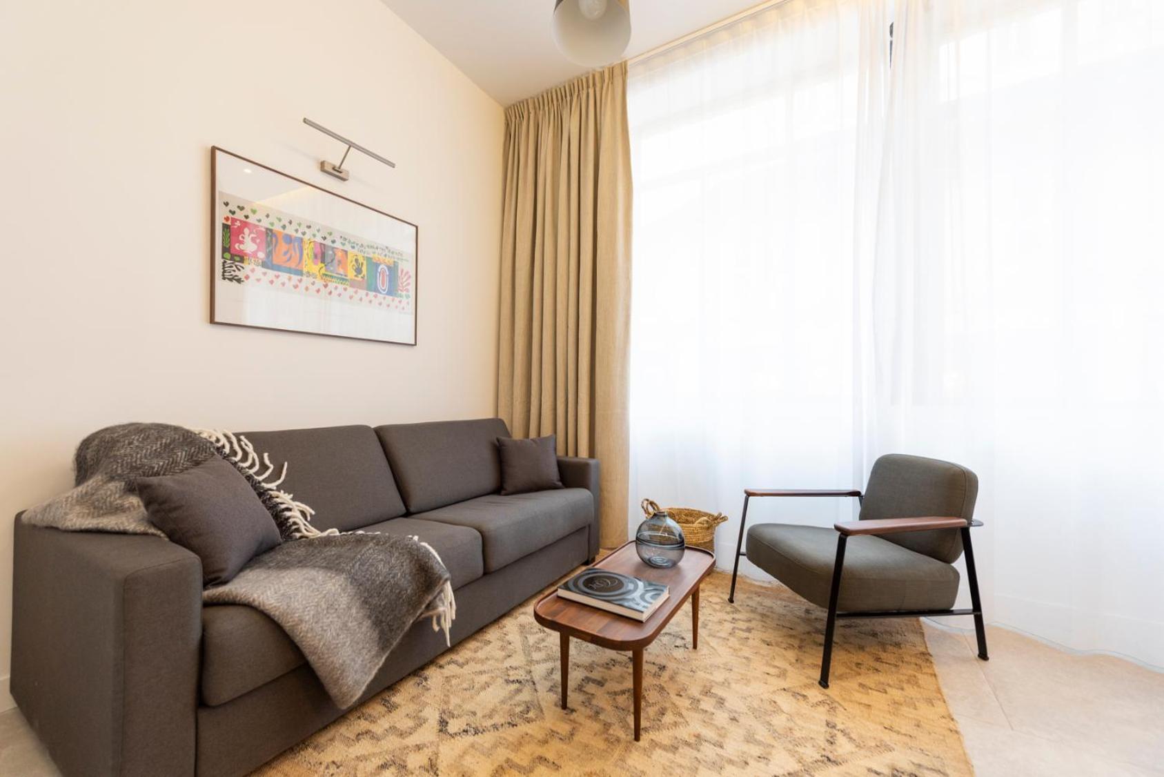 Apartment photo 1