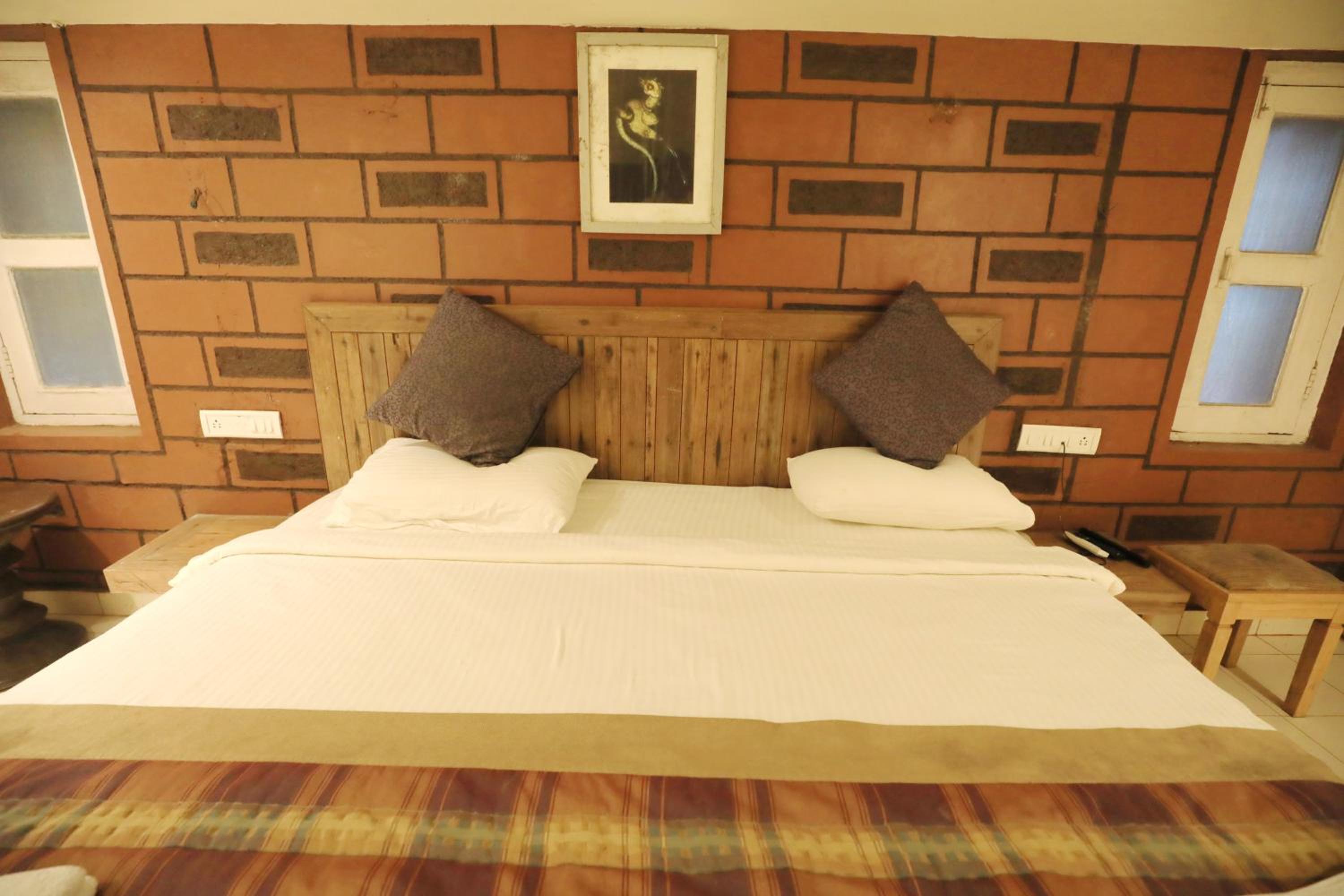 Deluxe Room - Photo 10