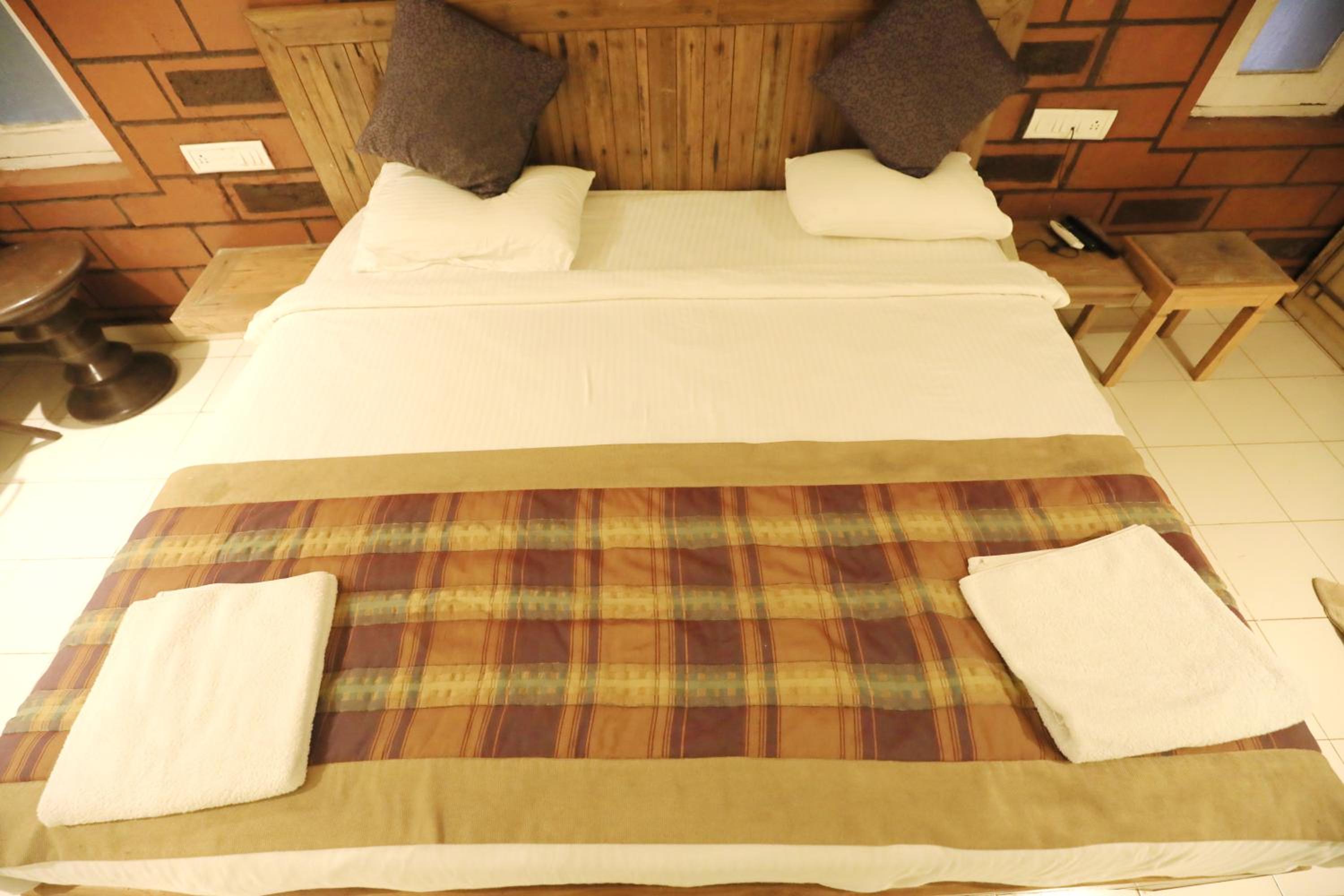 Deluxe Room - Photo 11