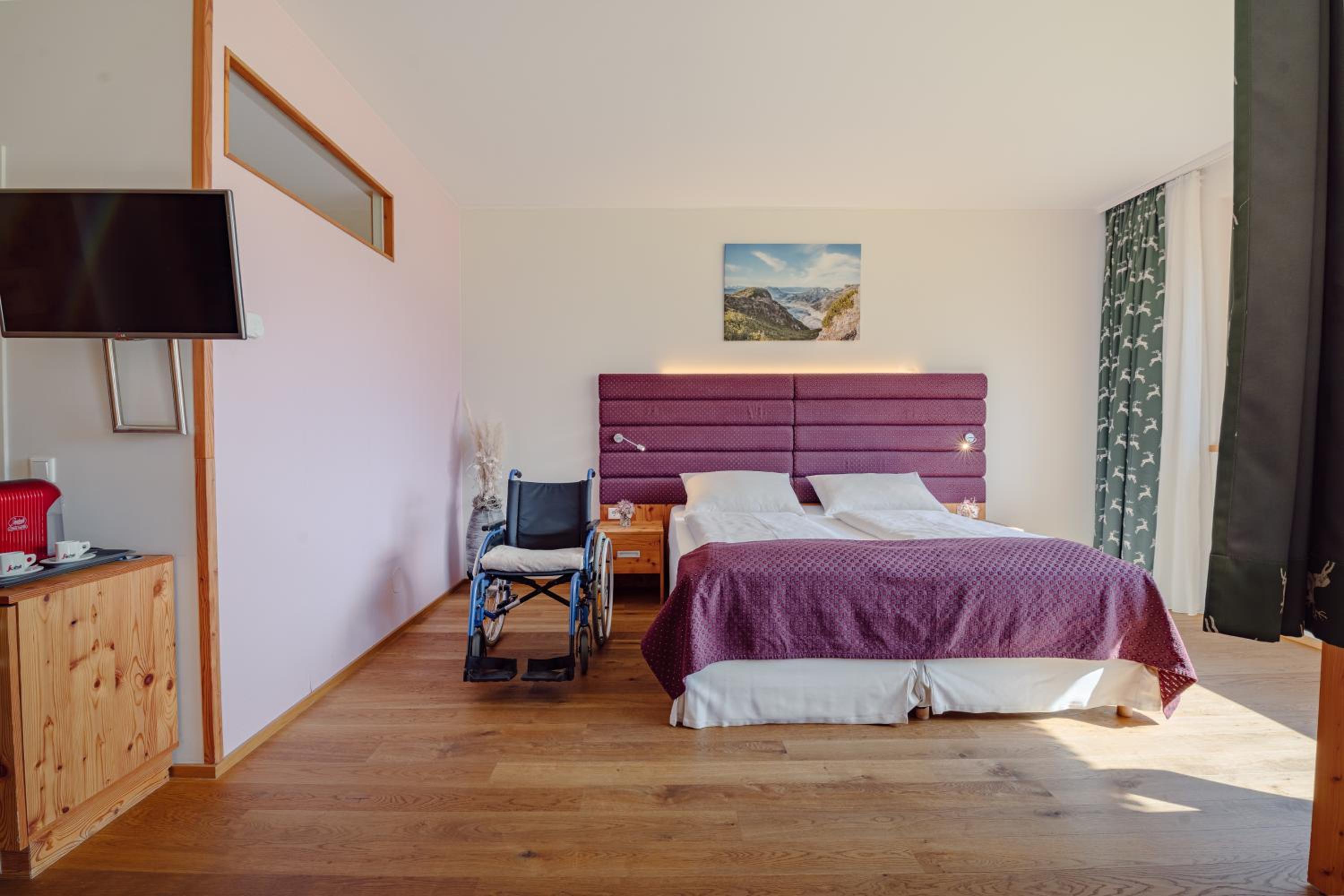 Junior Suite - Disability Access photo 1