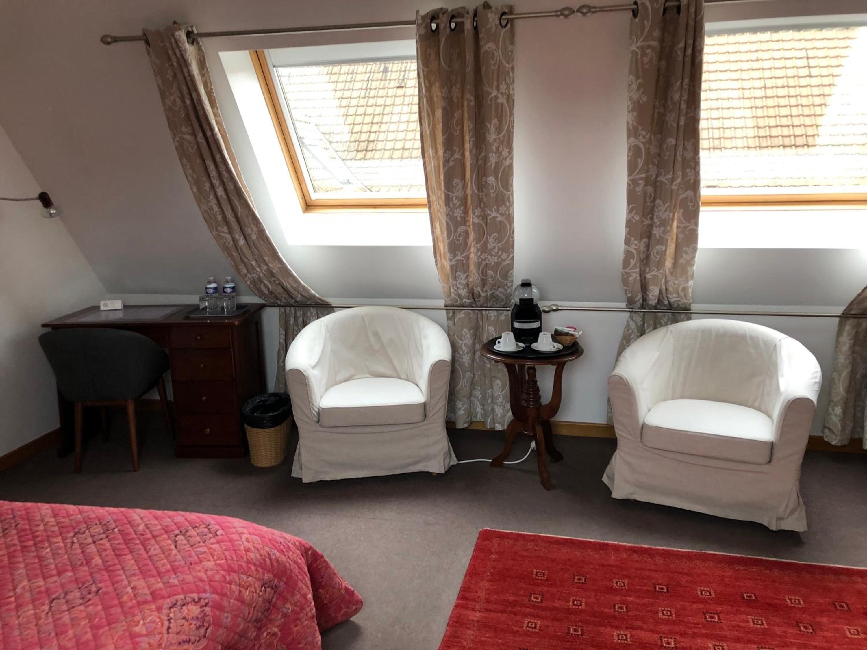 Triple Room with Private Bathroom photo 1