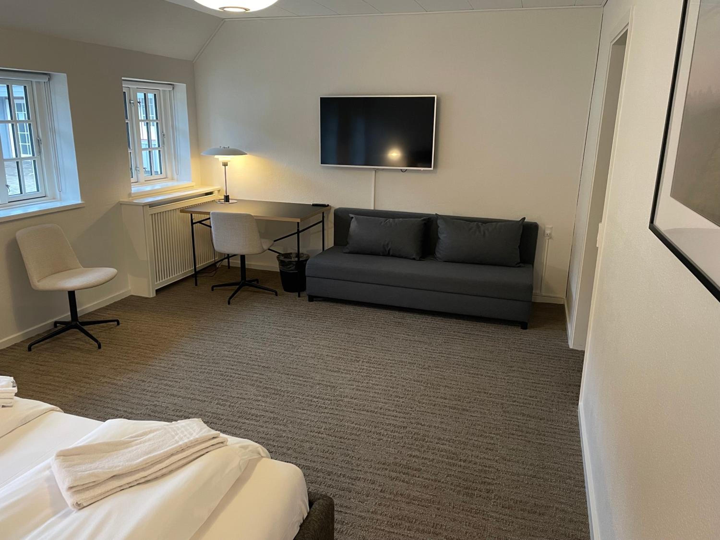 Family Room photo 2