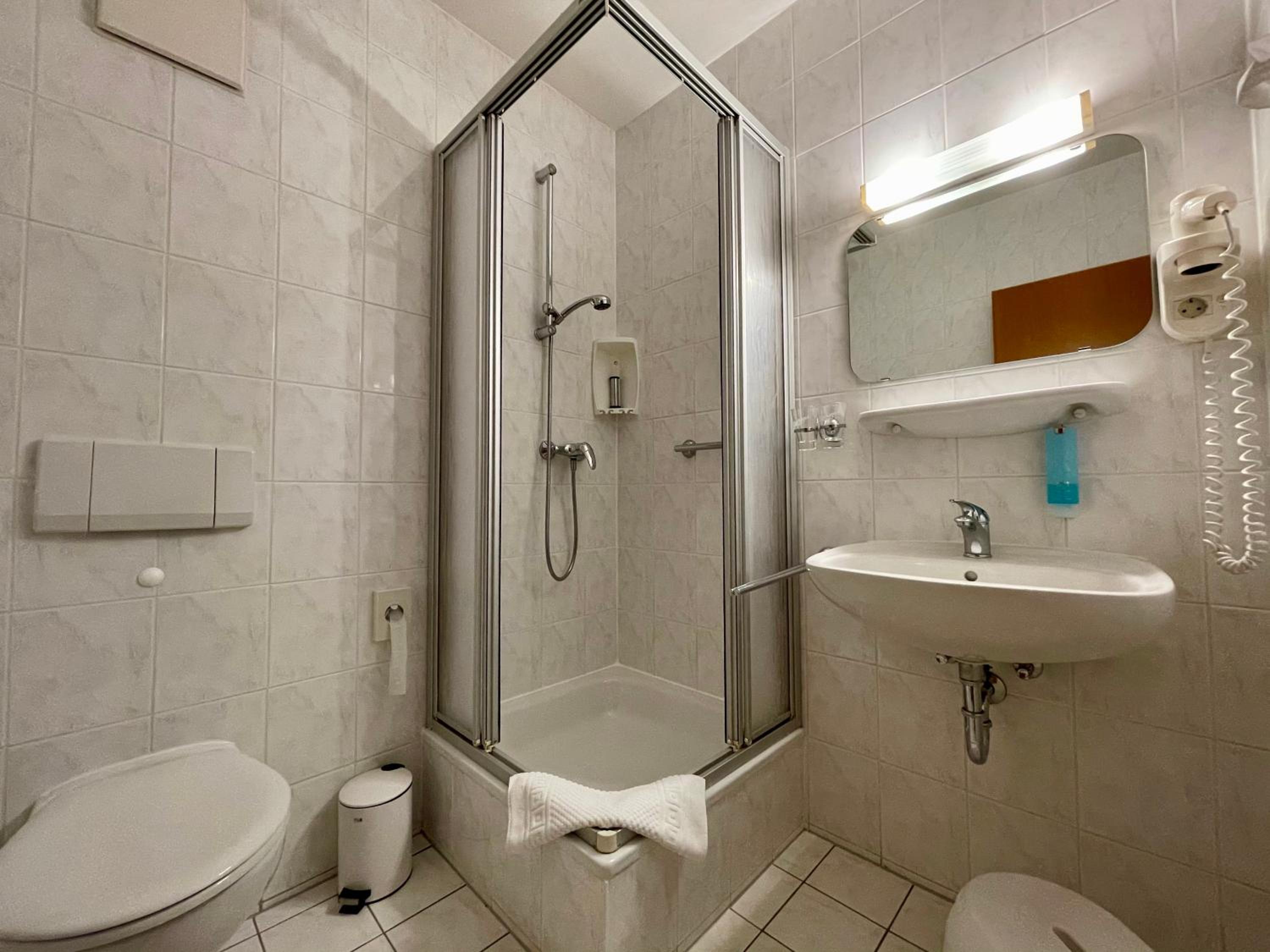 Double Room - Photo 2