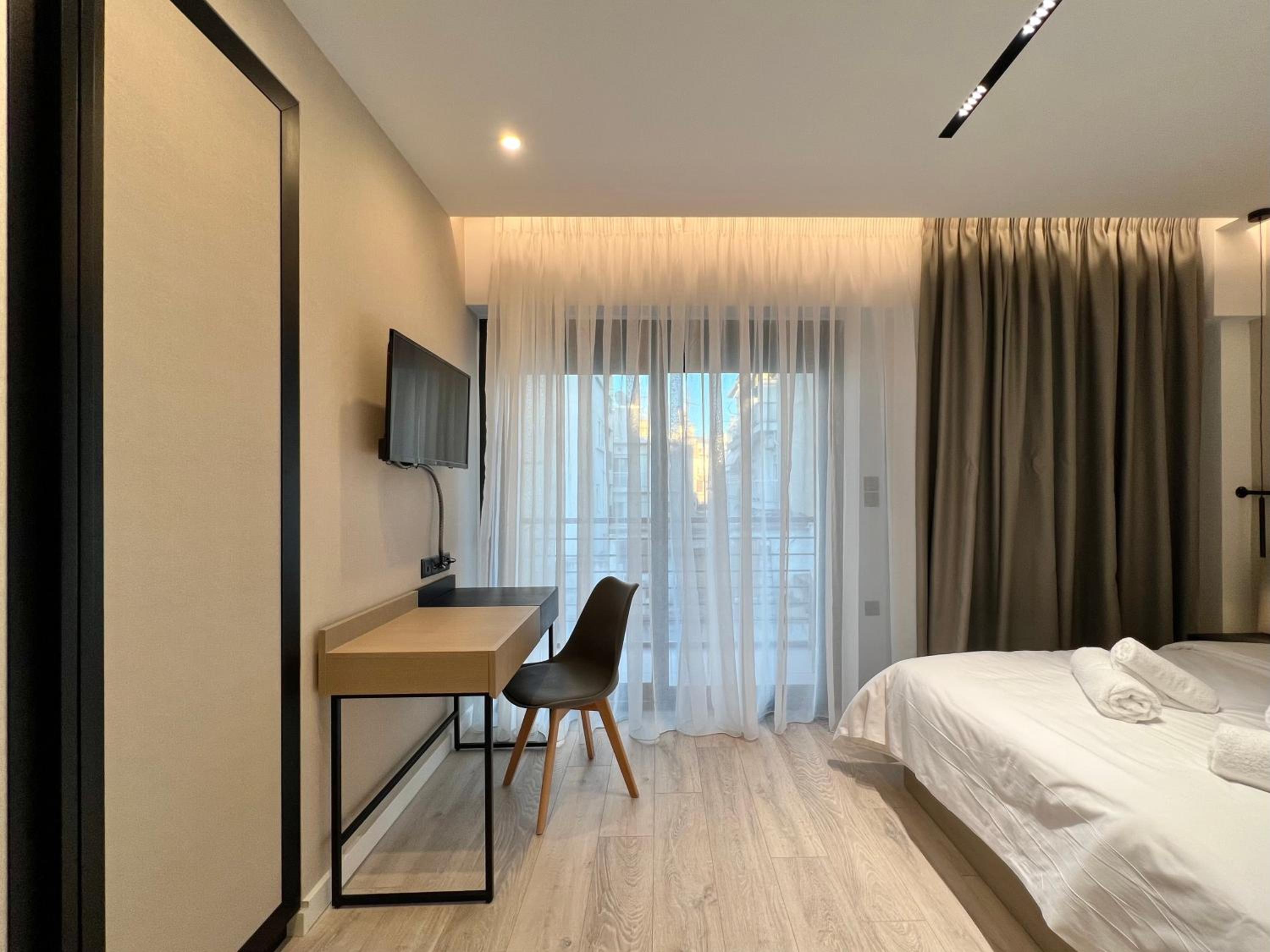 Double Room - Photo 15