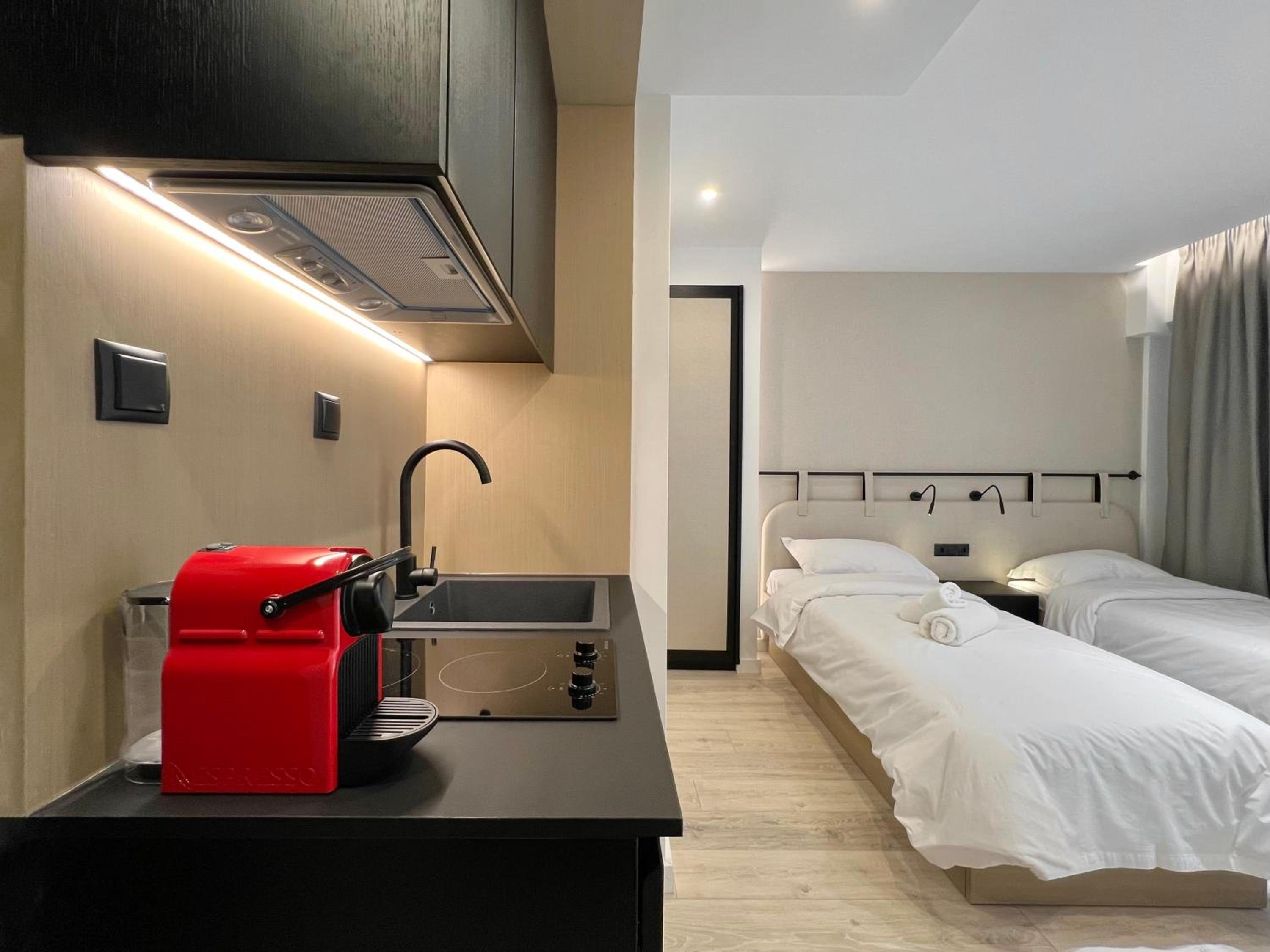 Twin Room - Photo 4