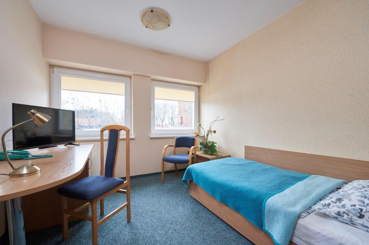 Single Room with Private Bathroom photo 1
