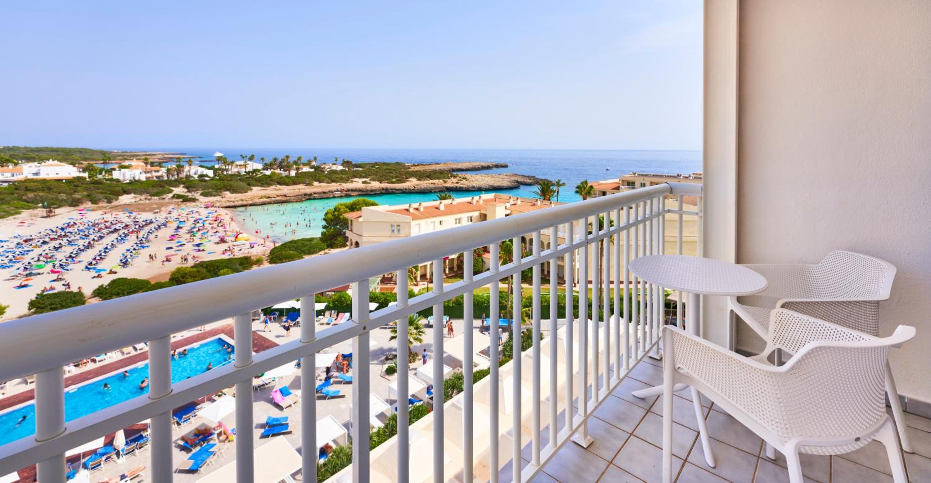 Double Room with Sea View (1 Adult + 1 Child)
