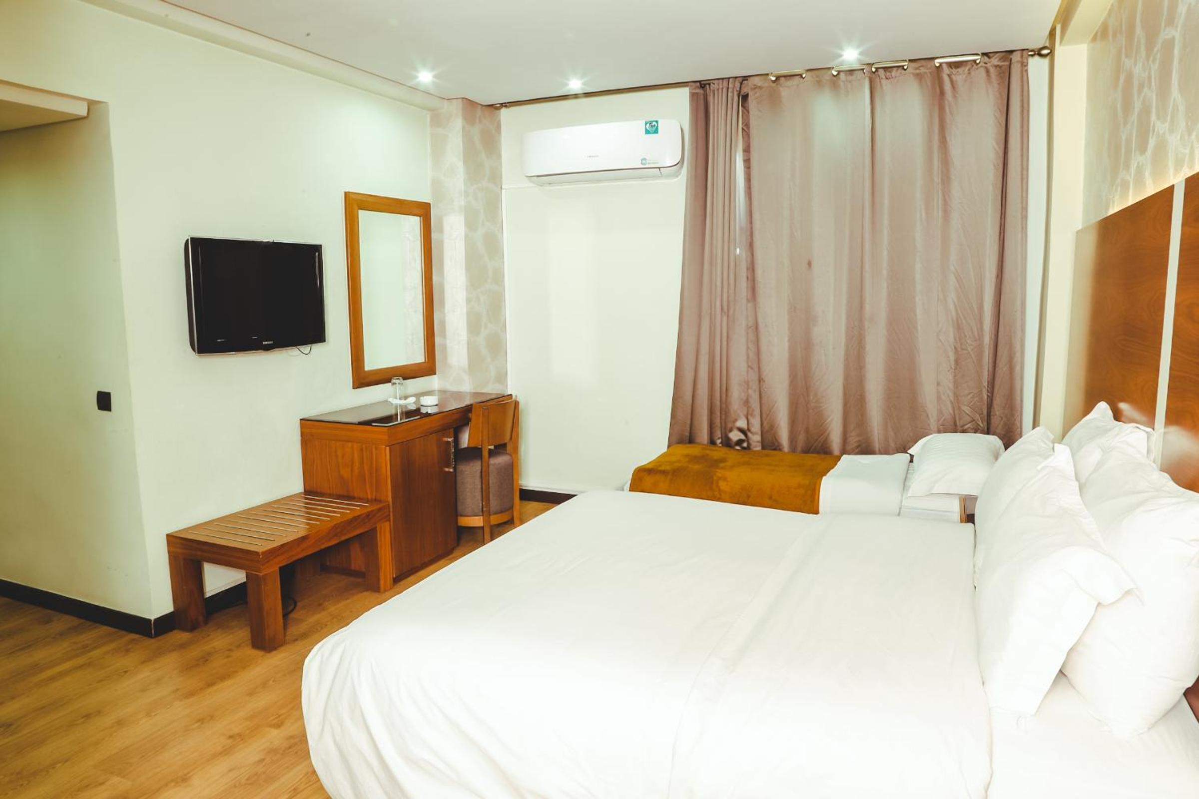 Standard Triple Room - Photo 1