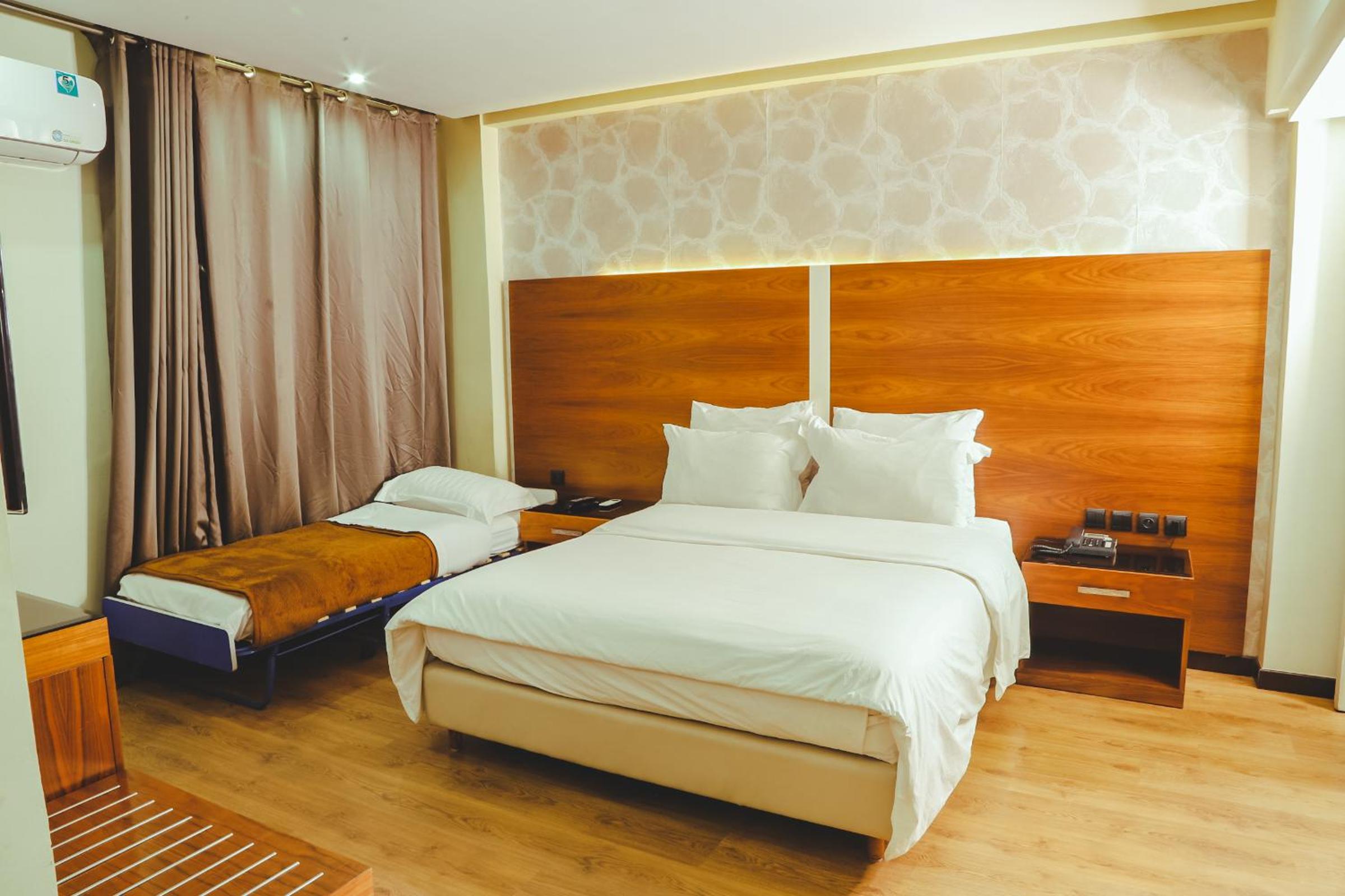 Standard Triple Room - Photo 2