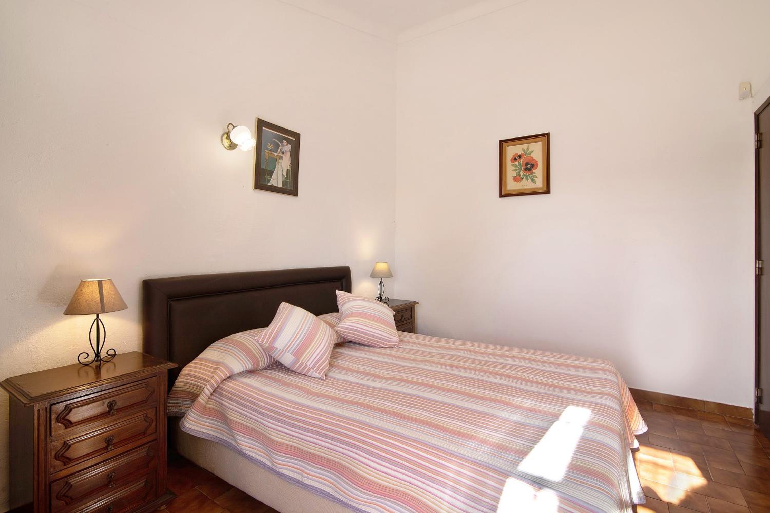 Villa with Garden View - Photo 17