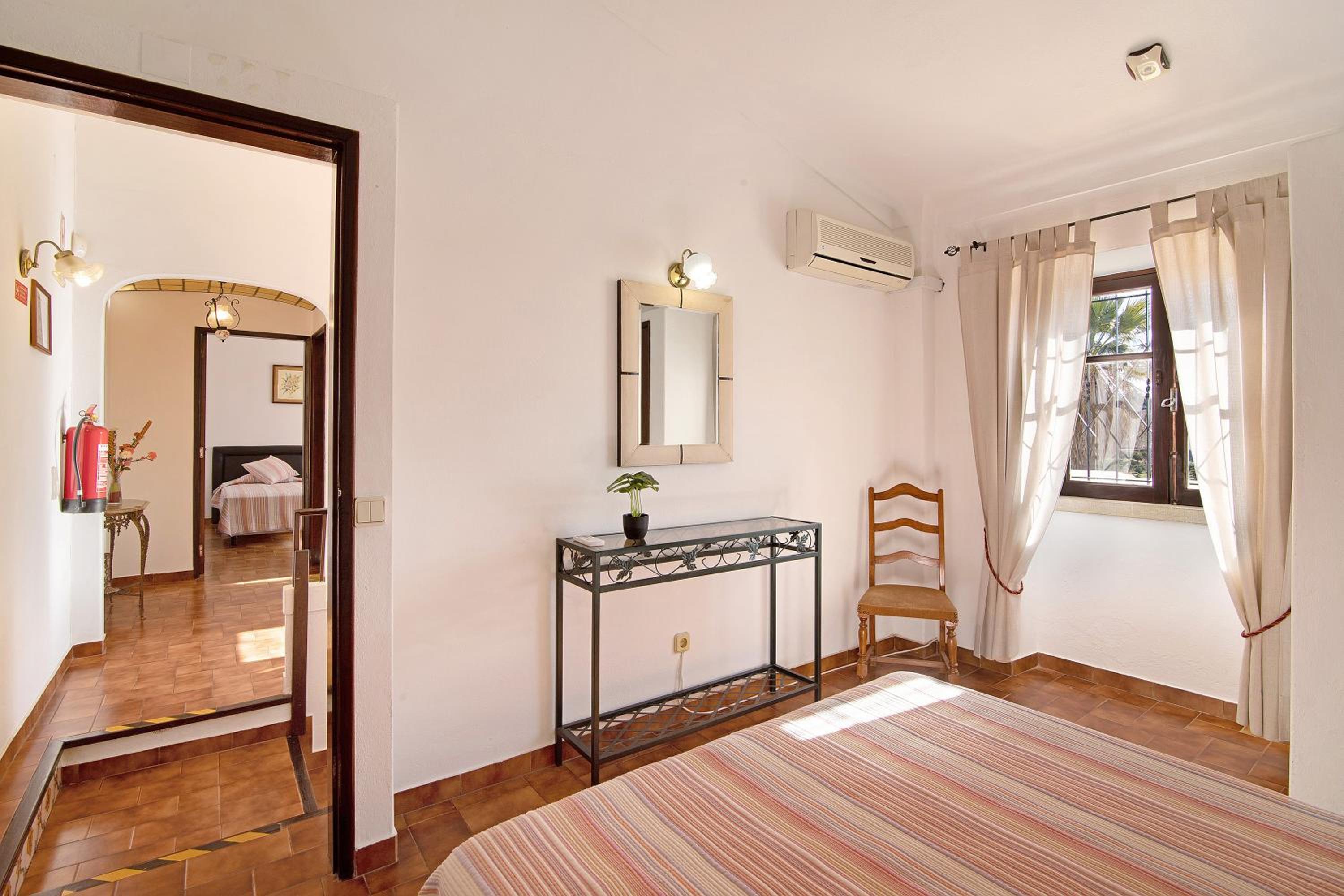Villa with Garden View - Photo 24