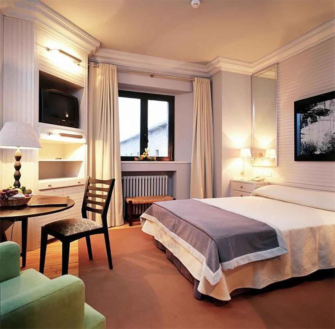 Standard Double Room - Photo 1