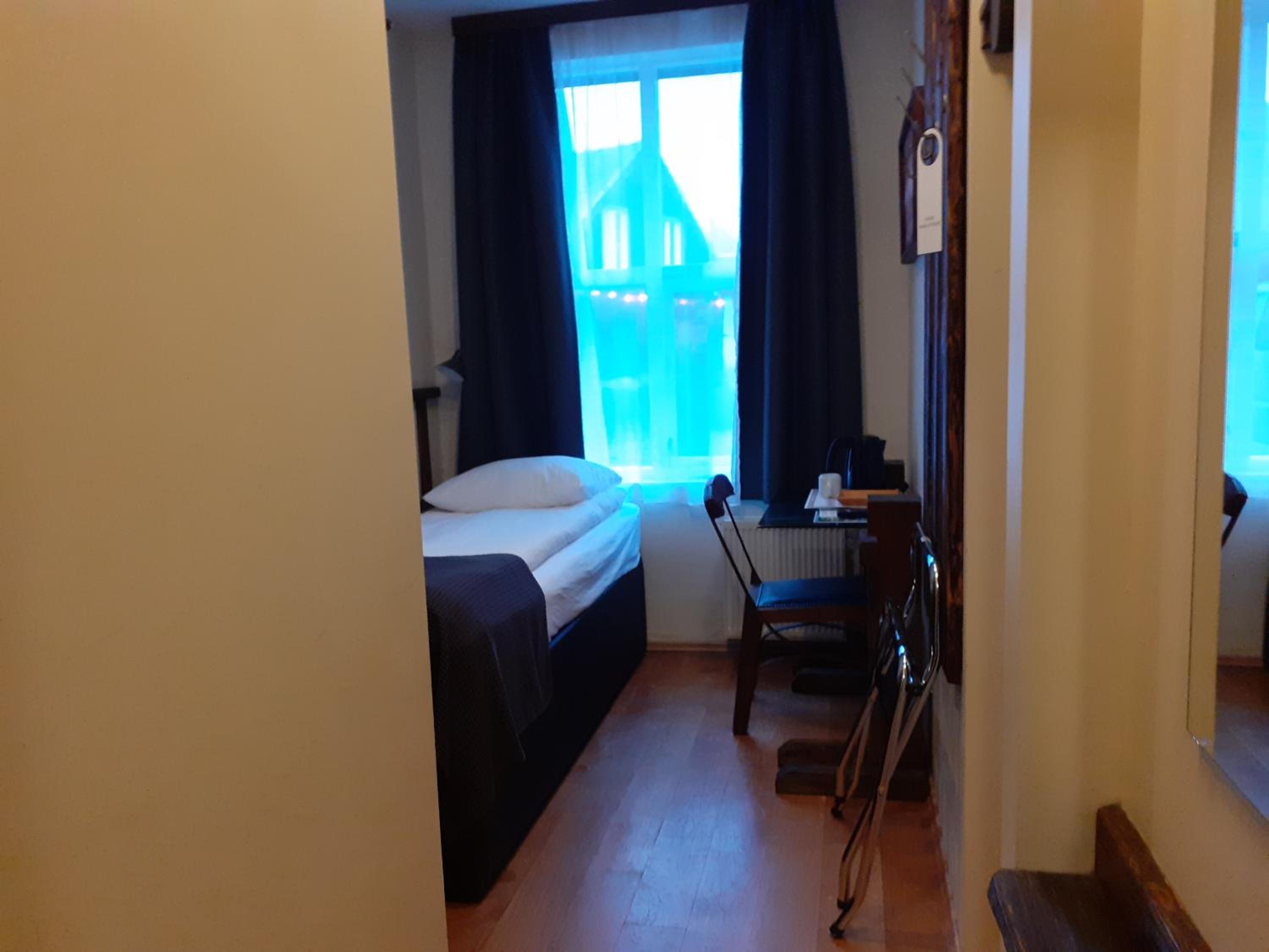 Single Room - Photo 4