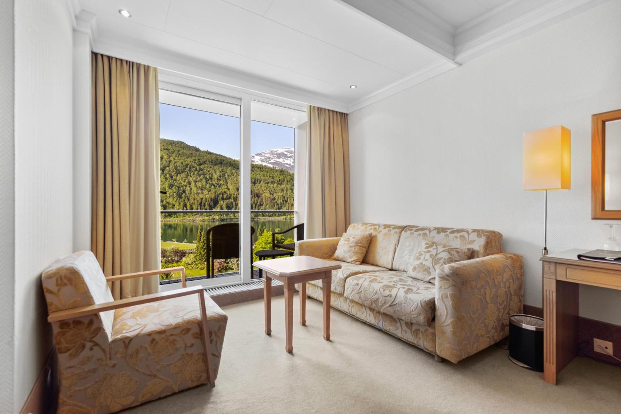 Superior Double with Balcony and Fjord View - Photo 5