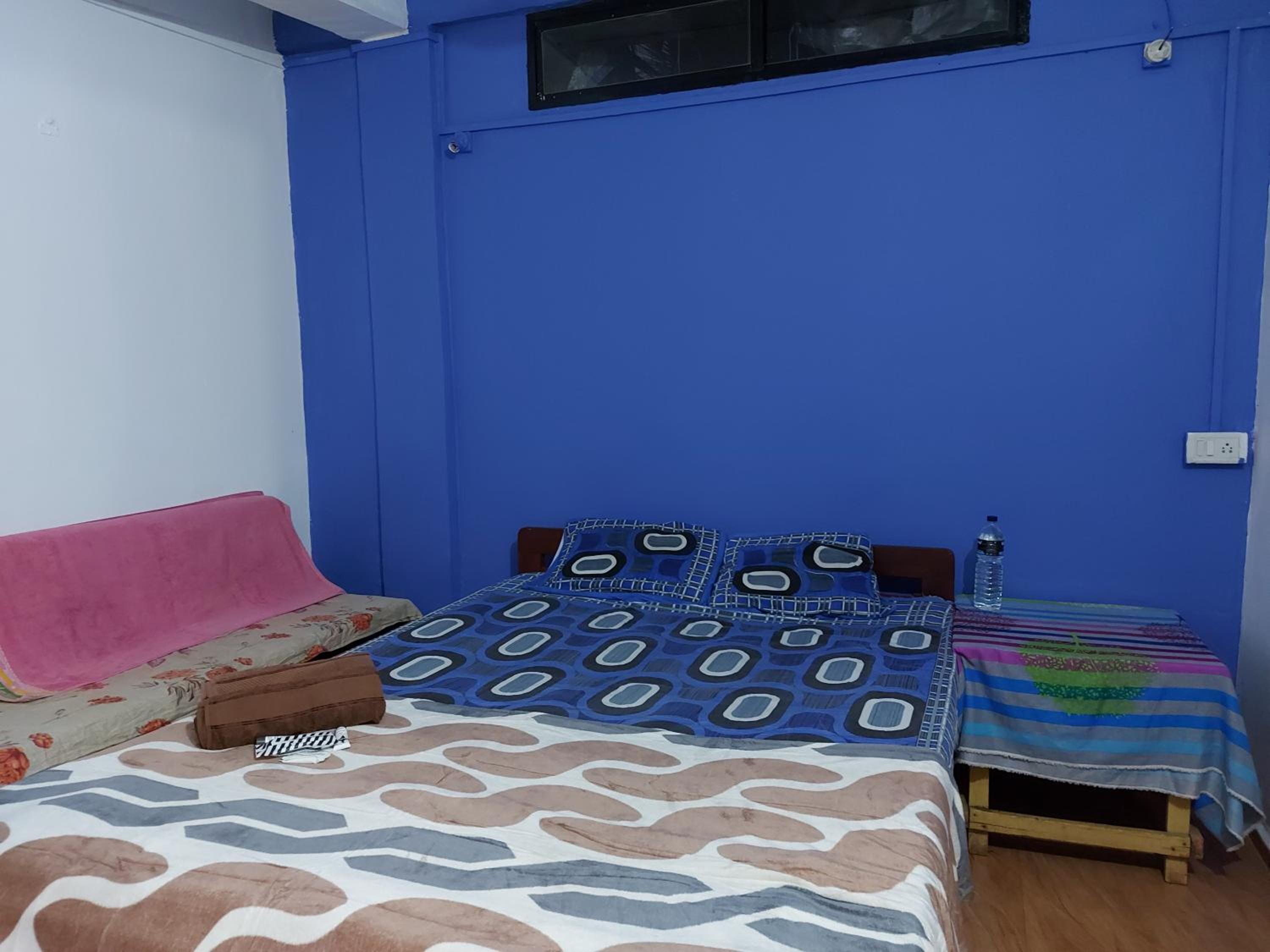 Budget Double Room - Photo 6