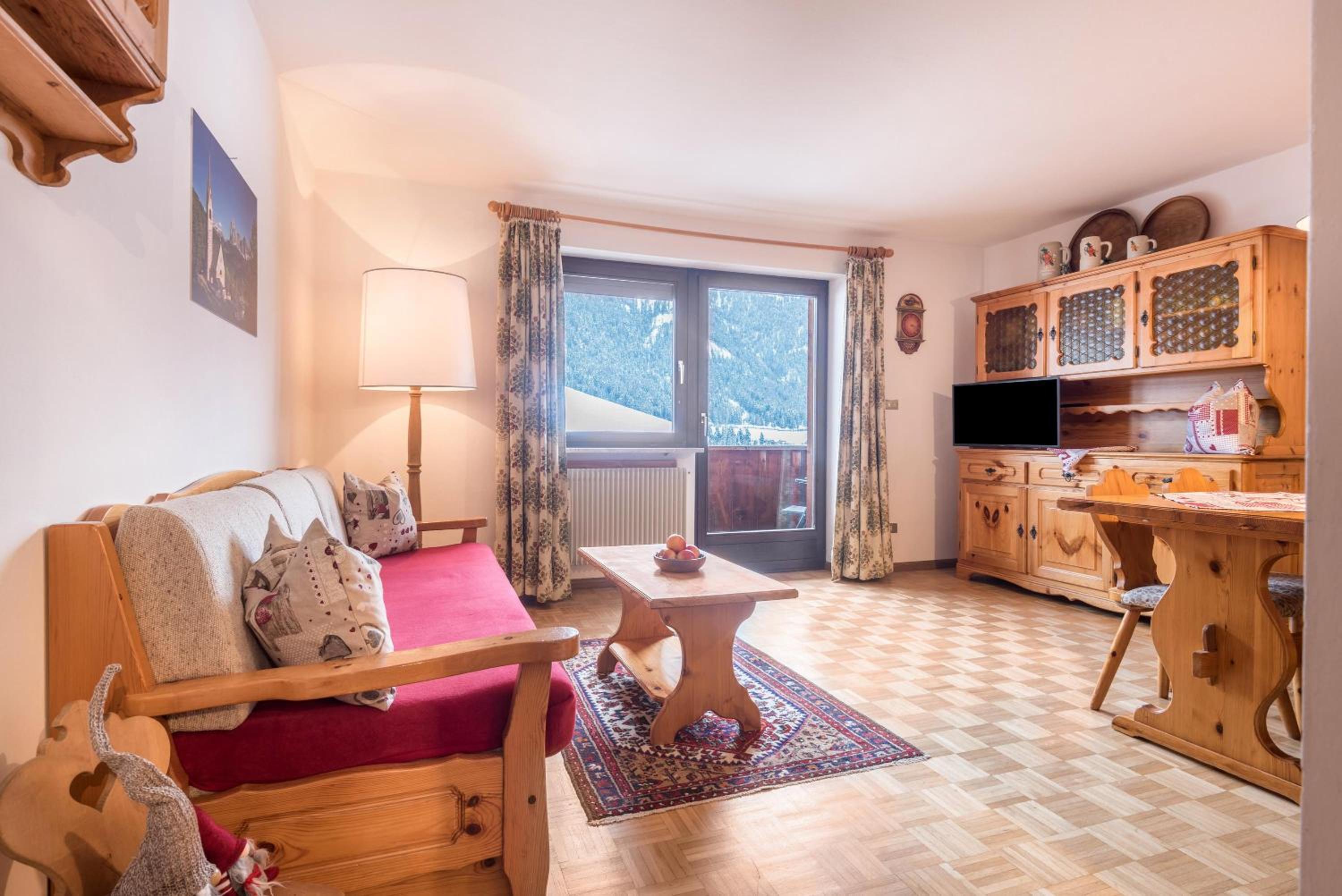 Two-Bedroom Deluxe Apartment with Garden View photo 1