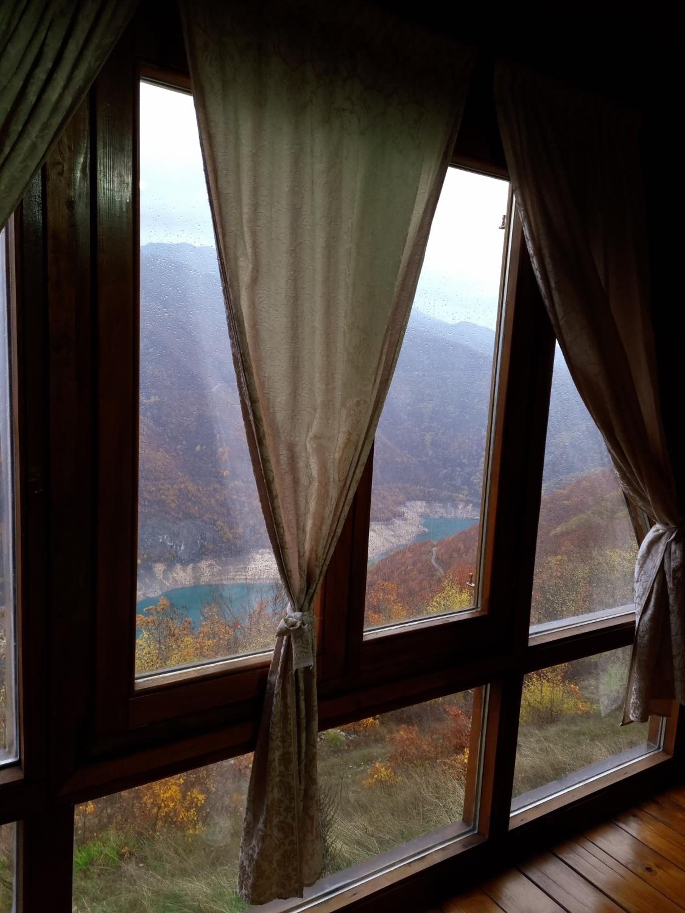 Apartment with Lake View photo 3