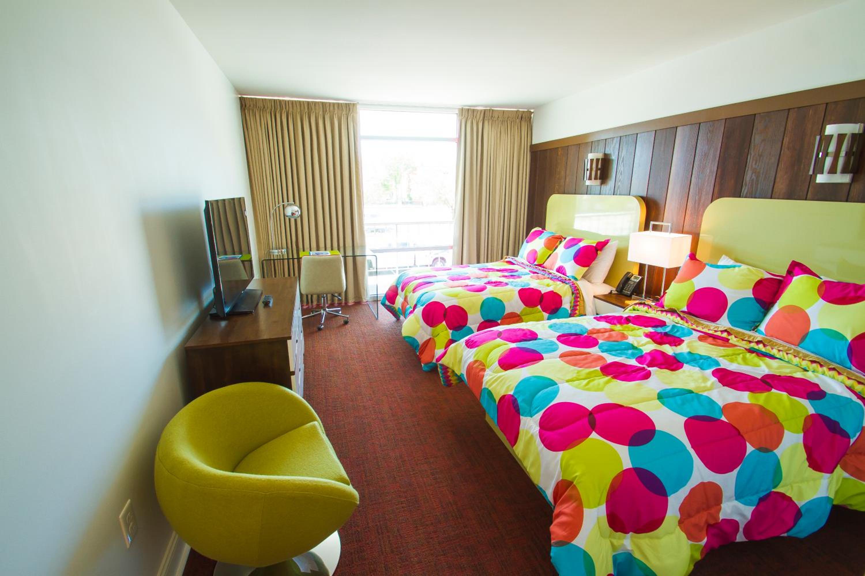 Double Room with Pool View