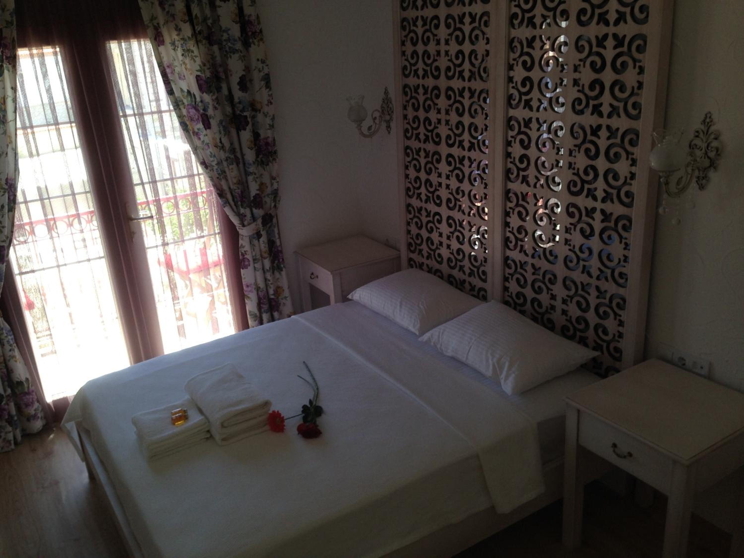 Deluxe King Room photo 3