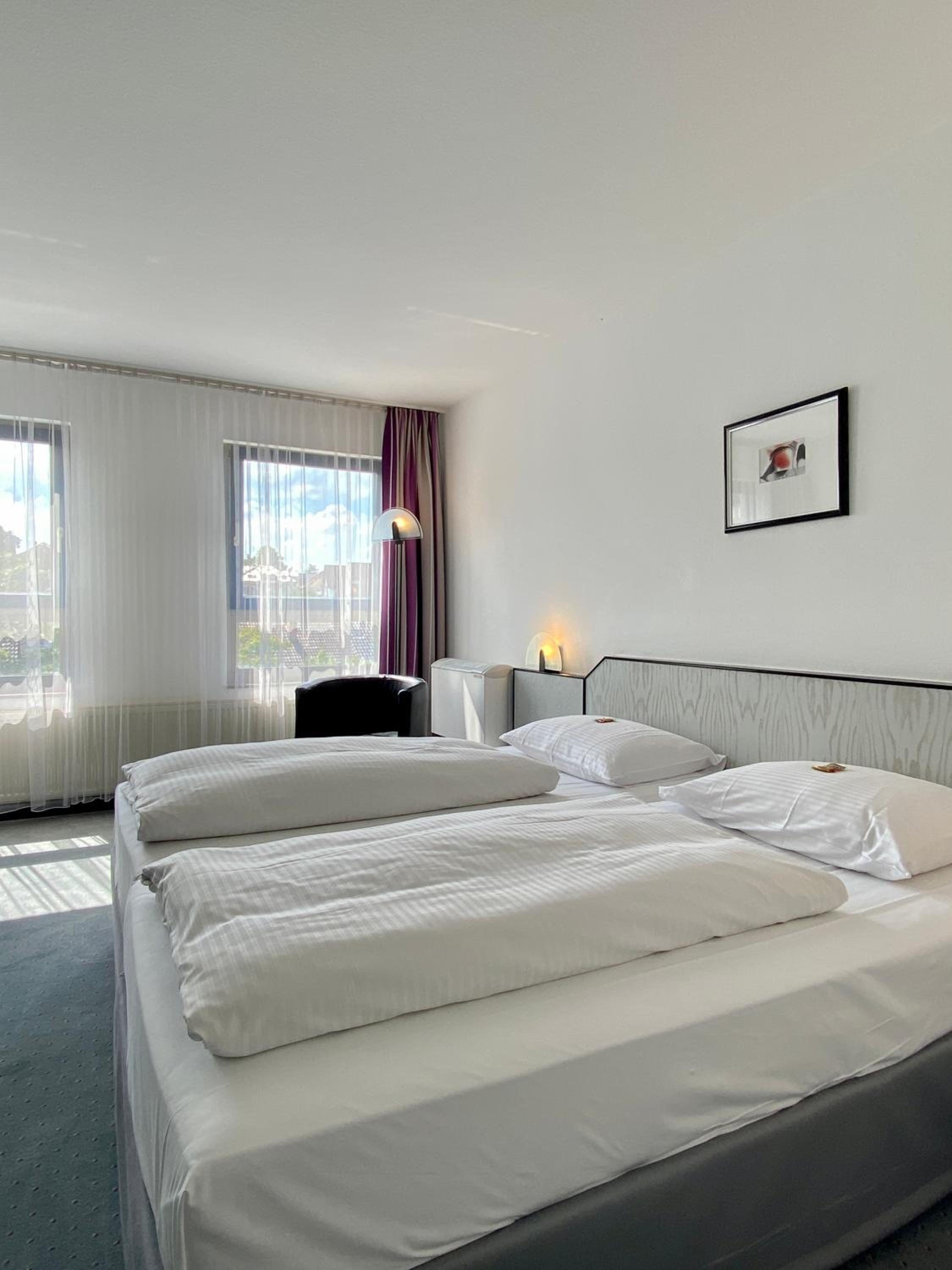 Standard Double Room - Photo 6