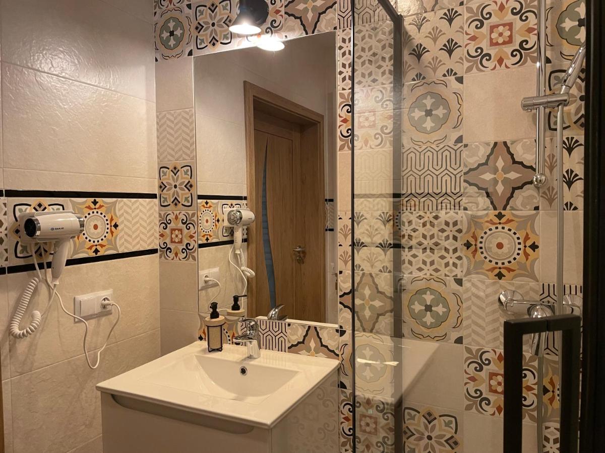 Double Room with Private Bathroom photo 1