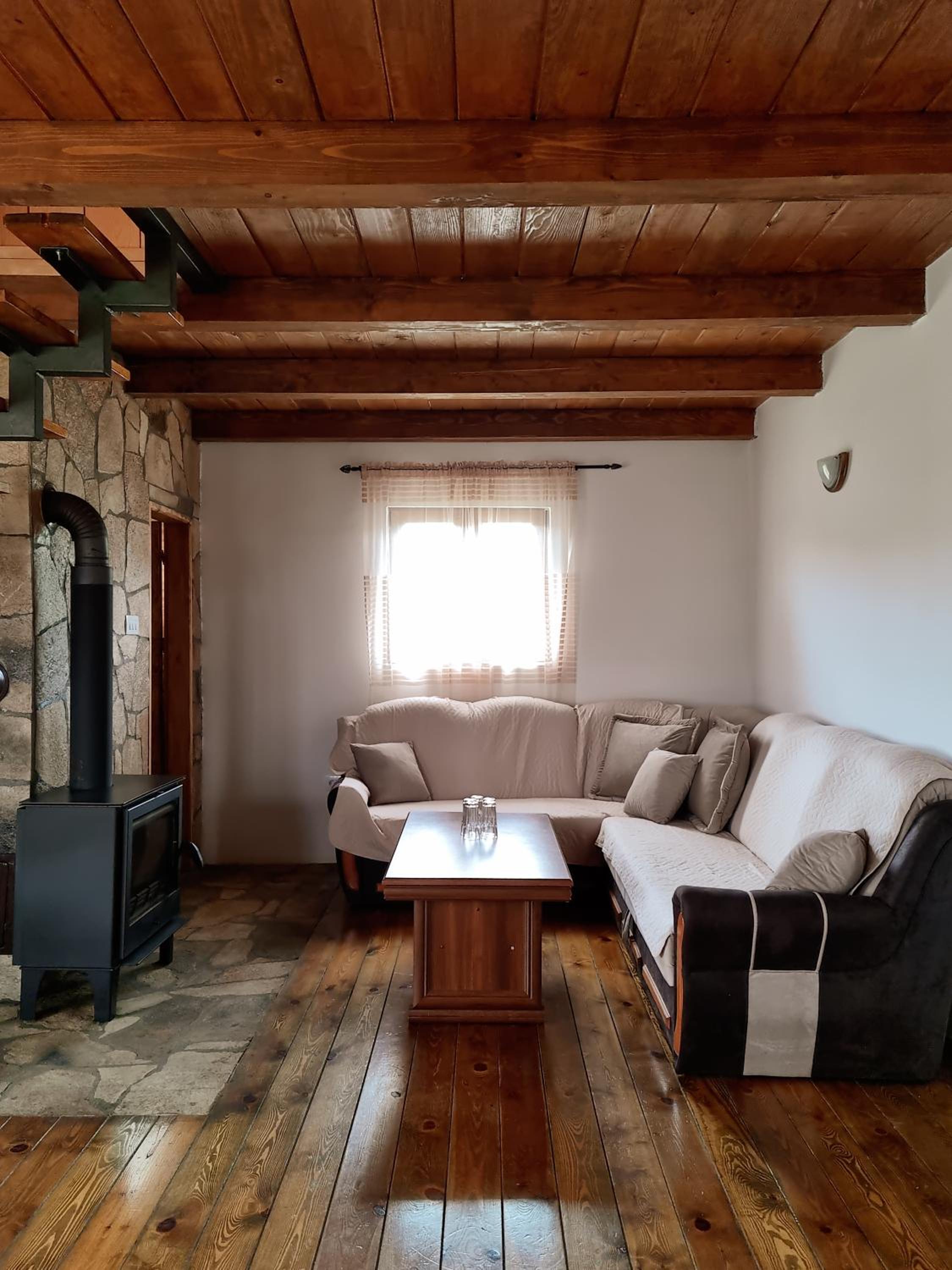 Apartment with Mountain View photo 3