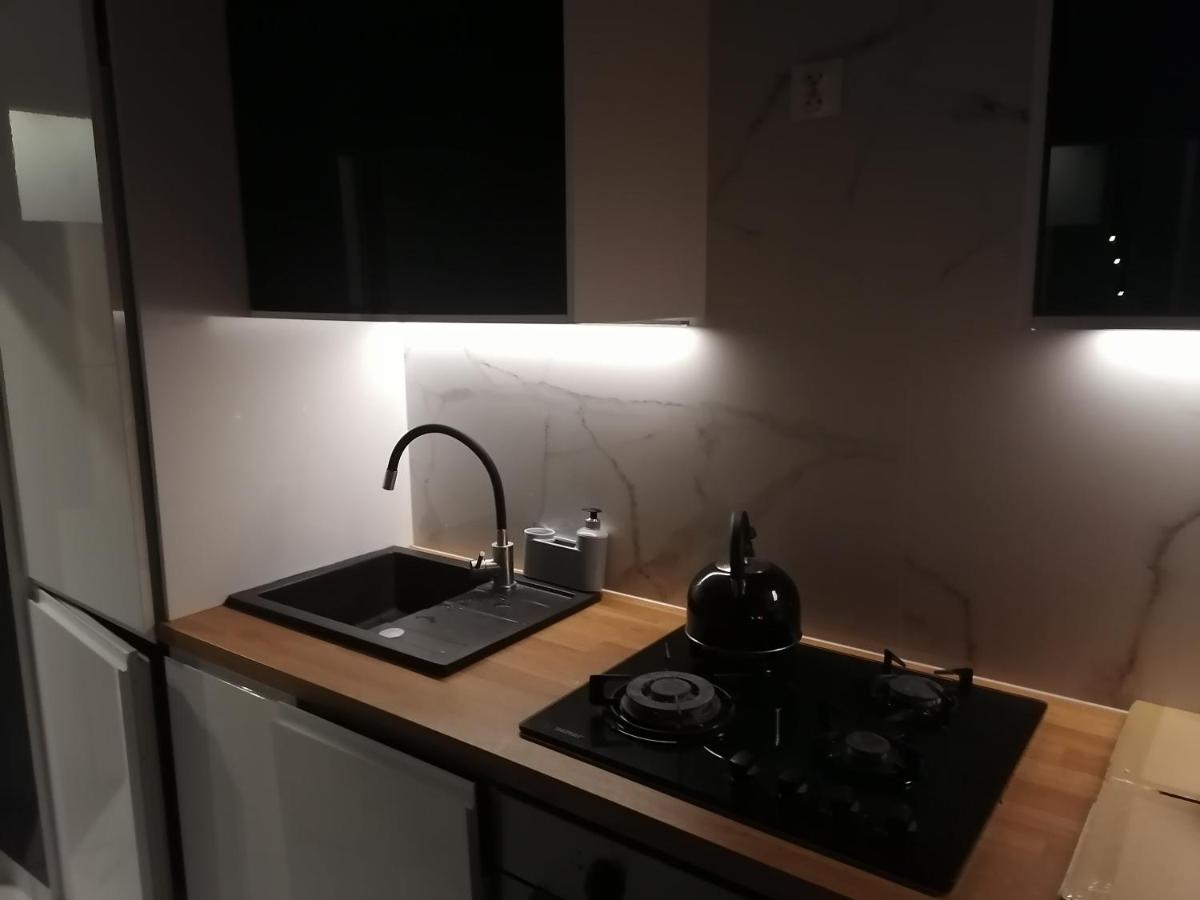 One-Bedroom Apartment - Photo 16