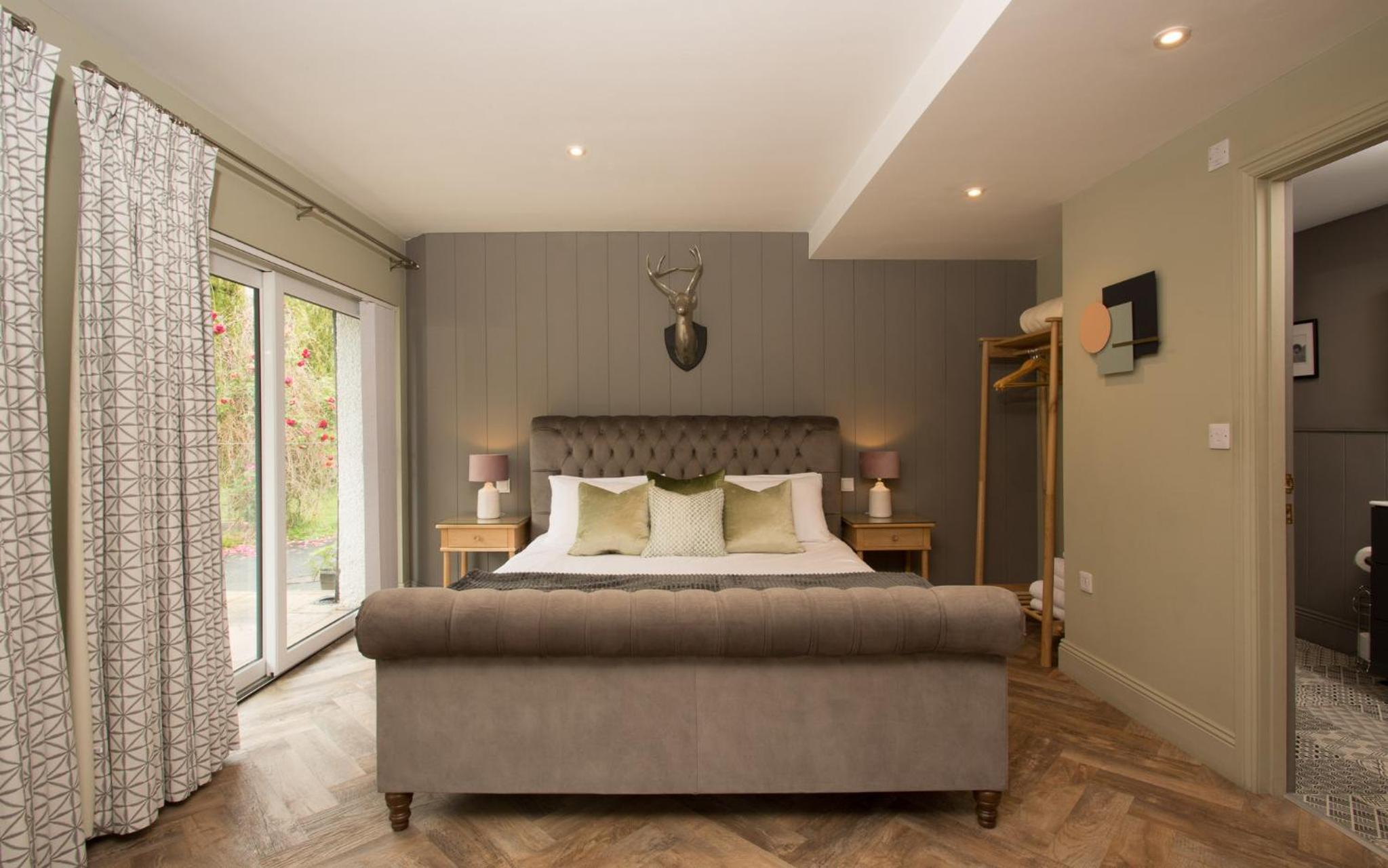 Hazel – ground-floor room - Photo 1