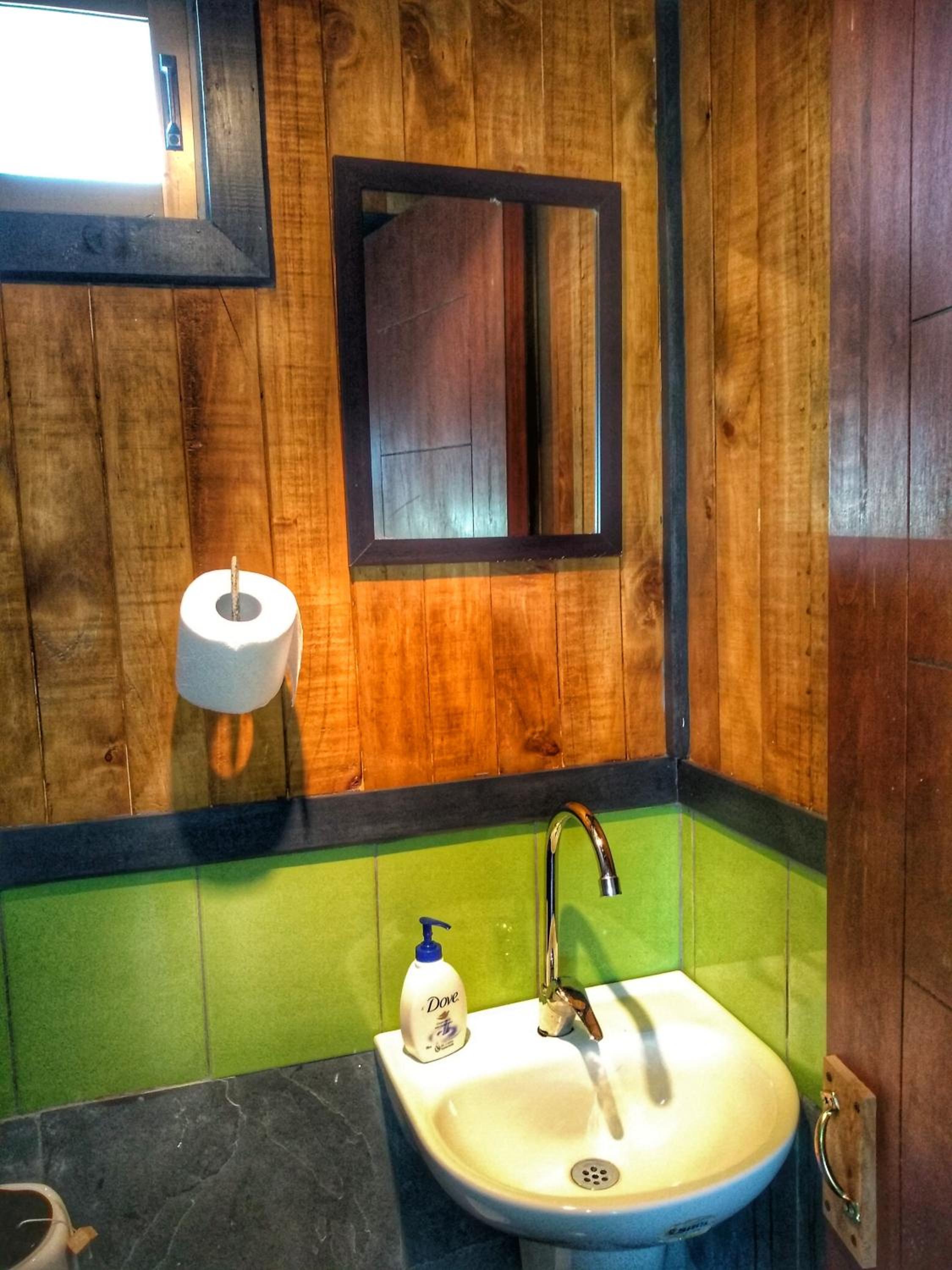 Family Room with Private Bathroom photo 2