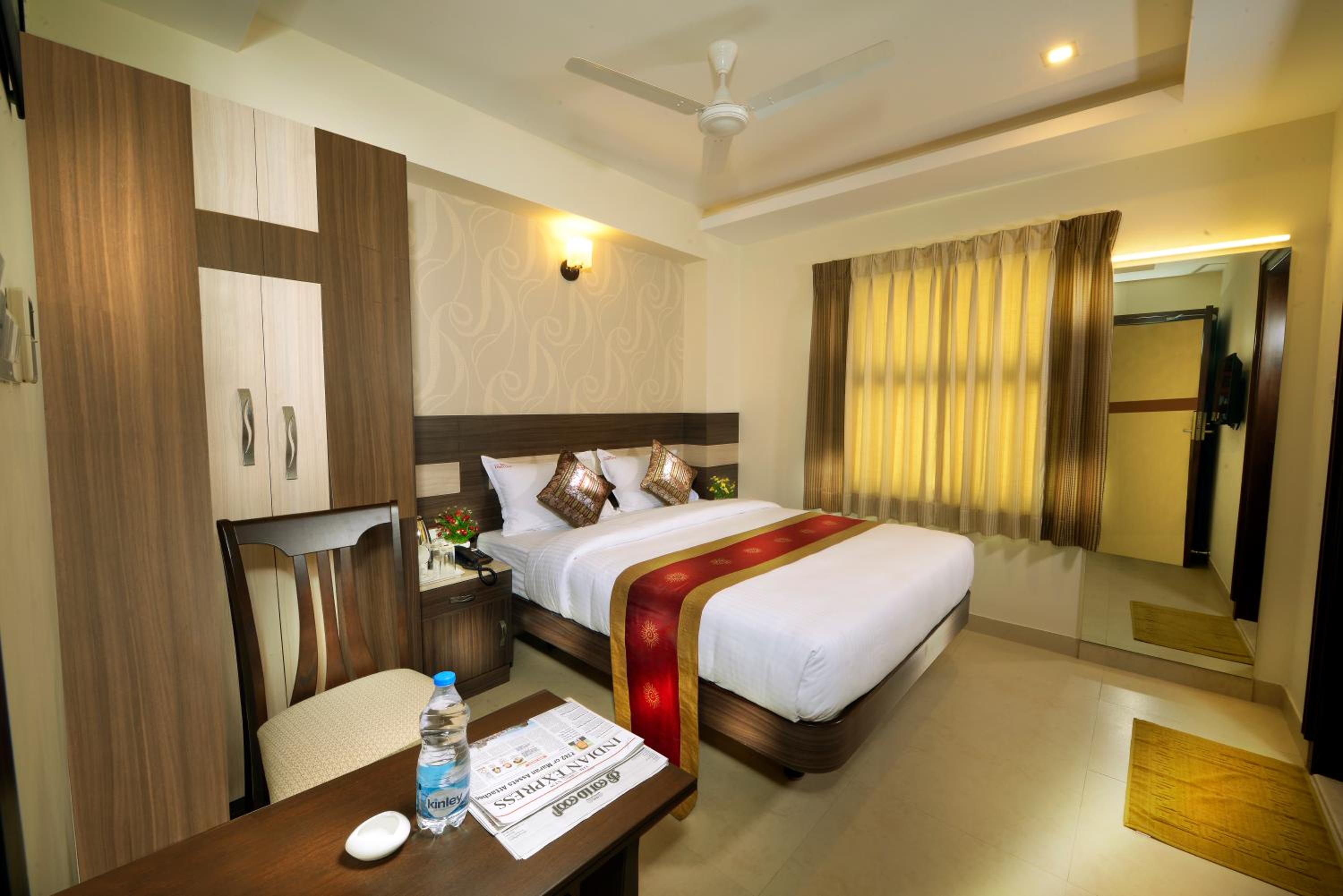 Standard Double Room - Photo 6