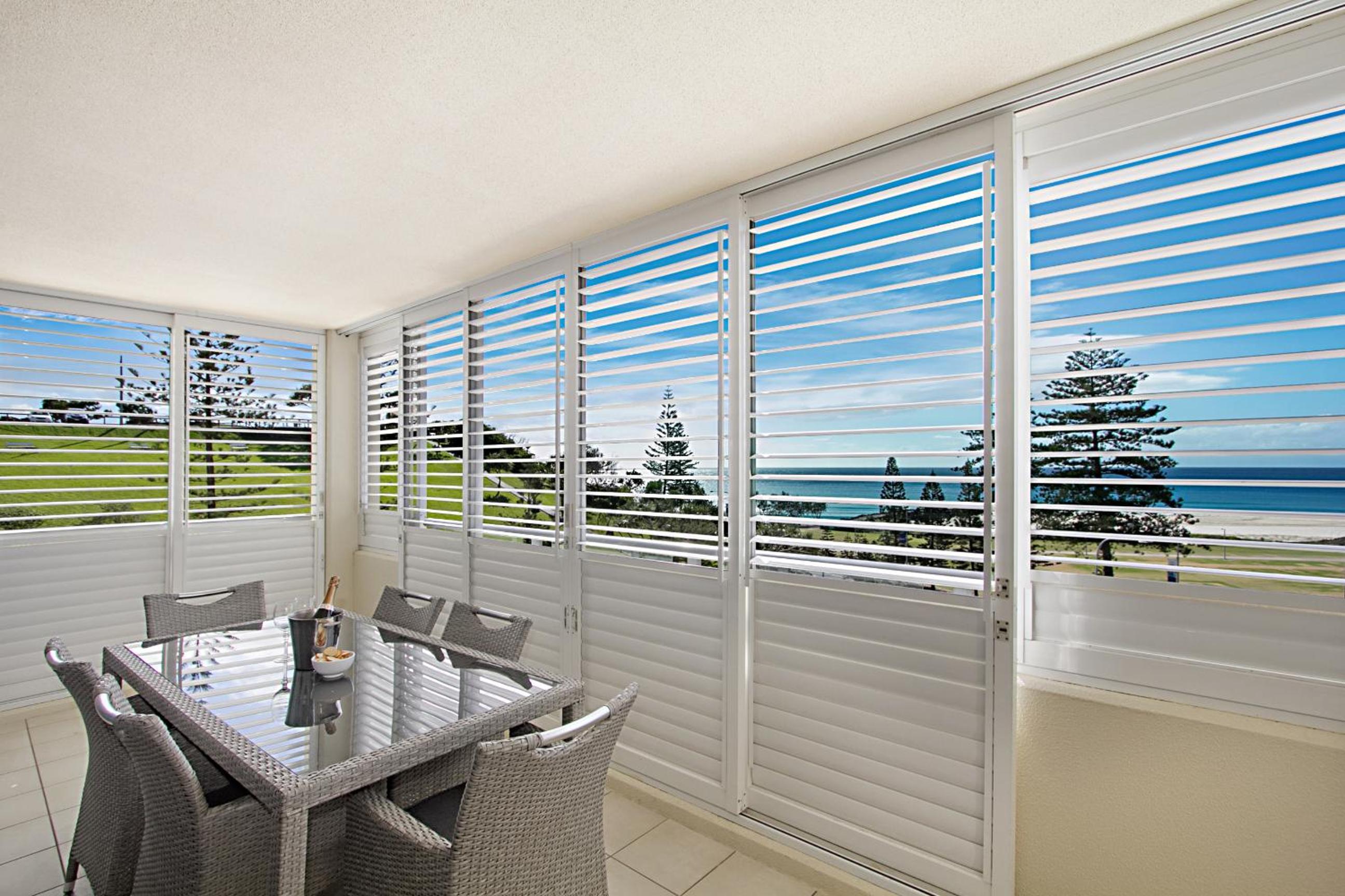 Two-Bedroom Apartment with Beach View - Photo 15