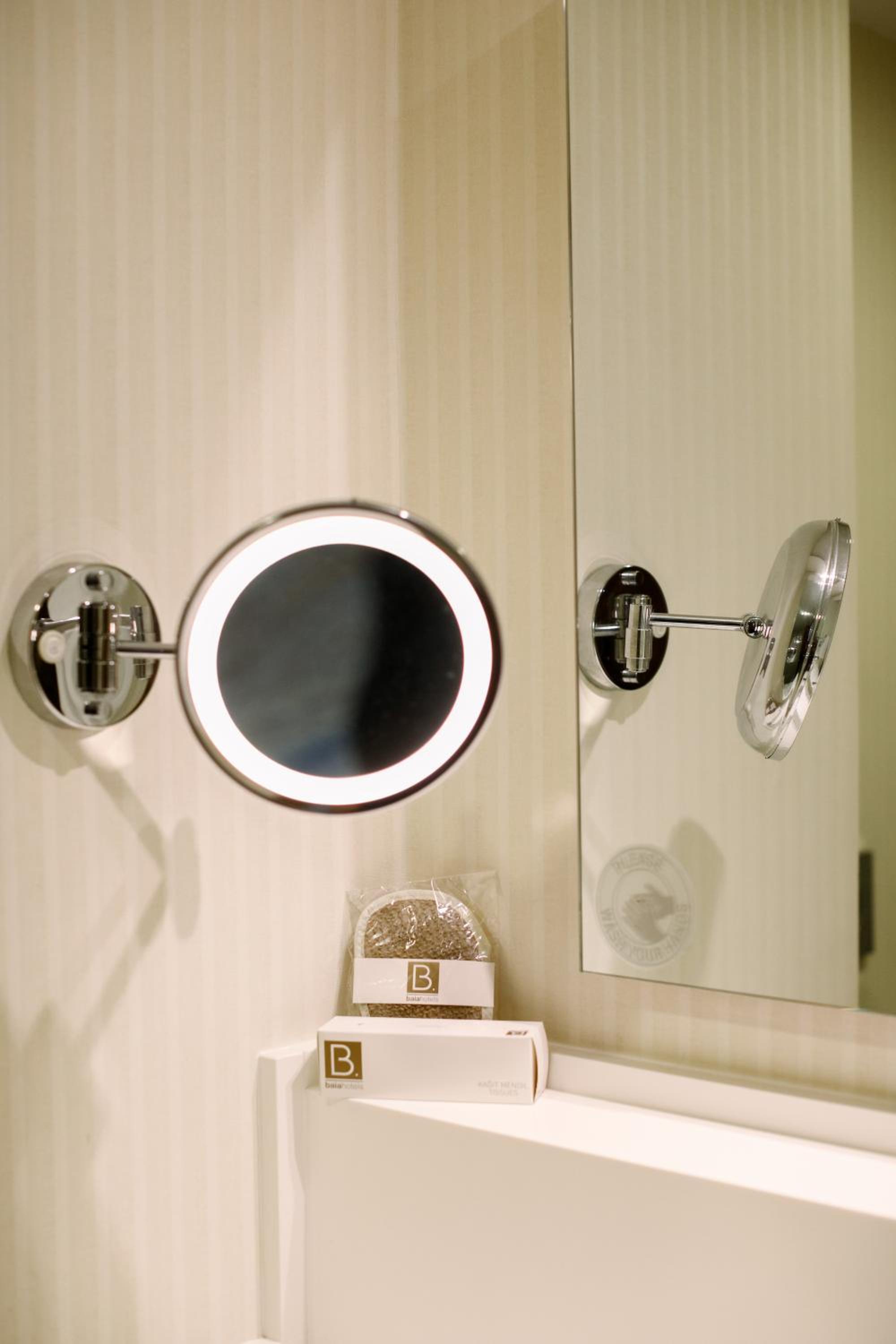 Standard Double or Twin Room - Photo 7
