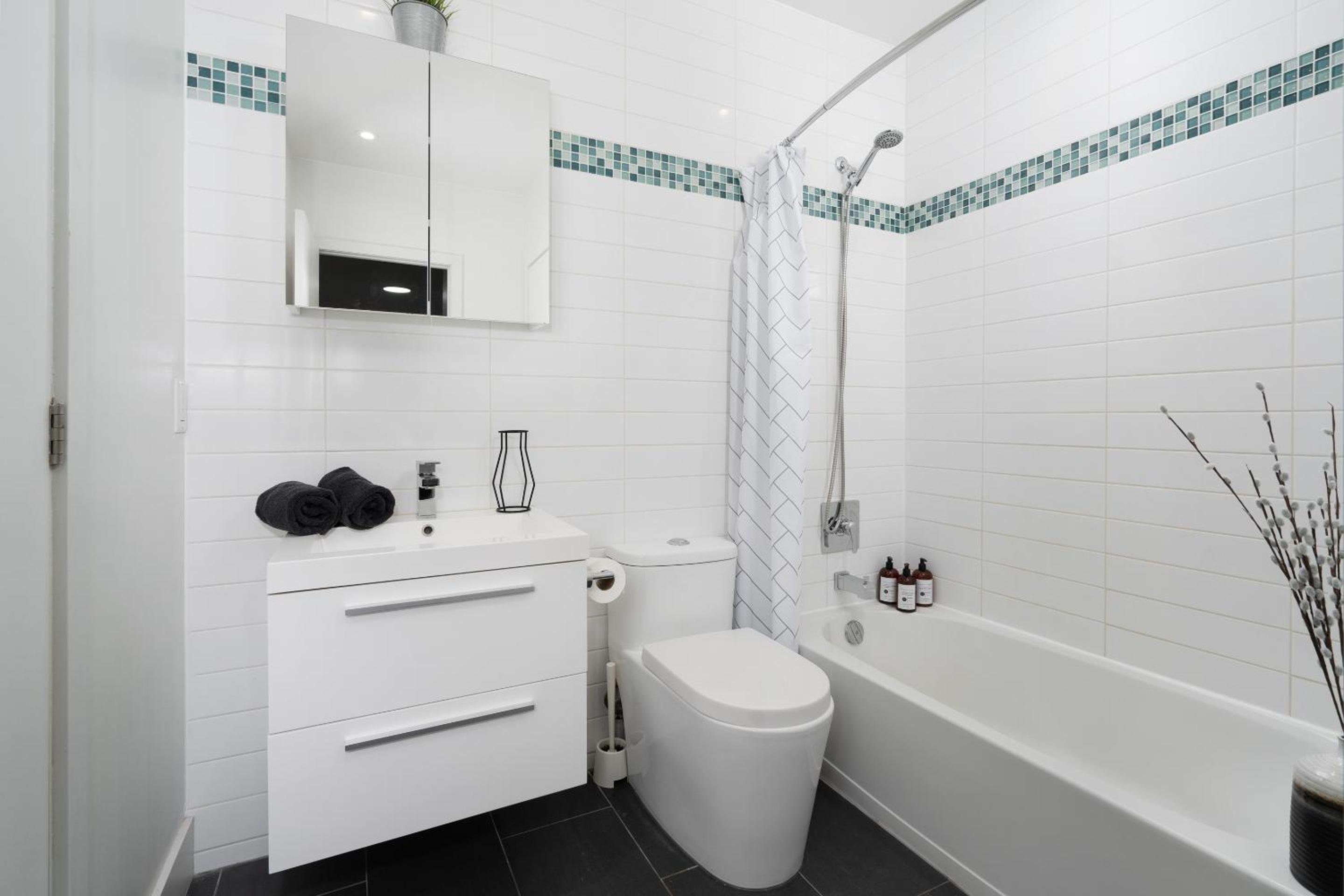 Apartment - Split Level - Photo 6
