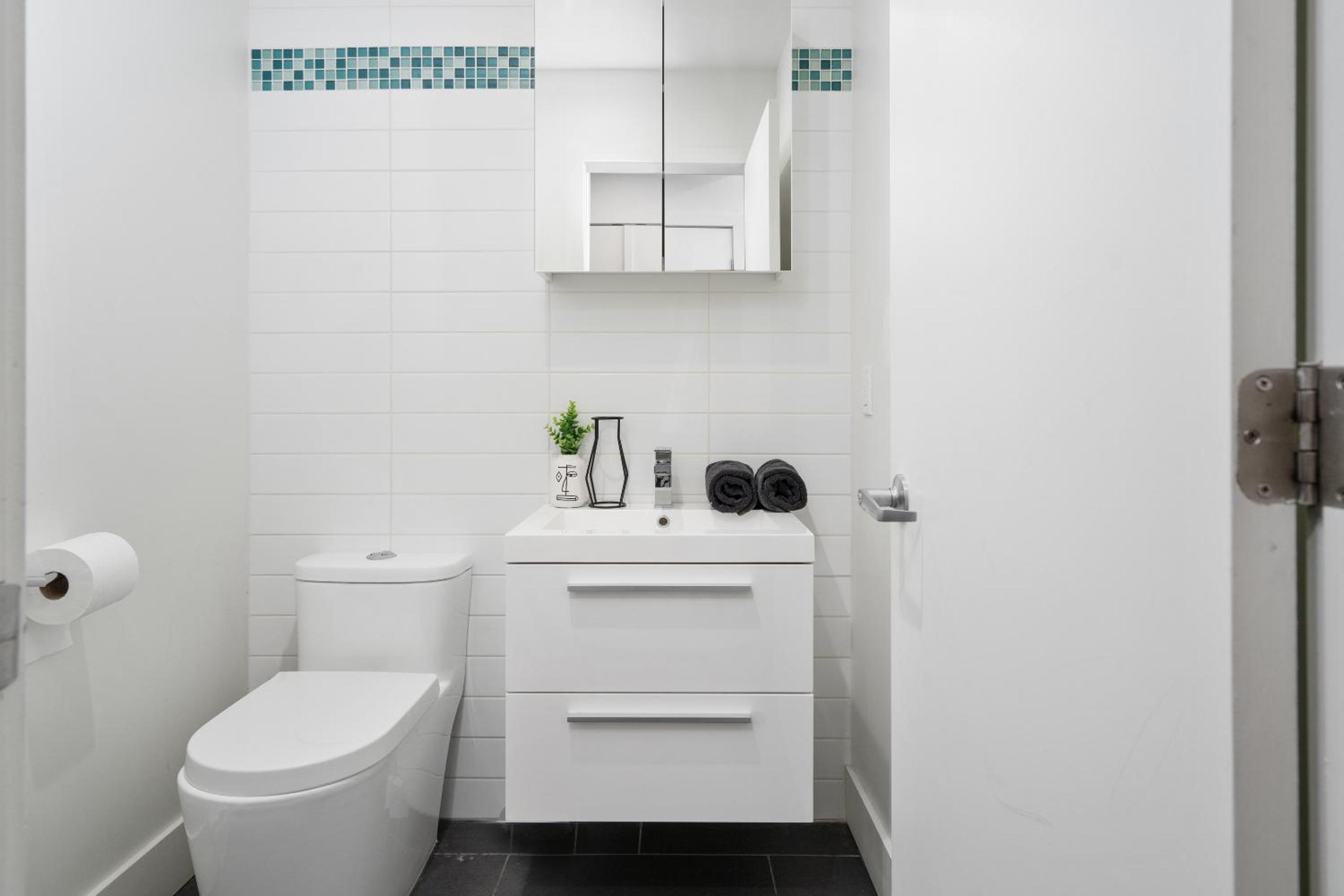 Apartment - Split Level - Photo 18