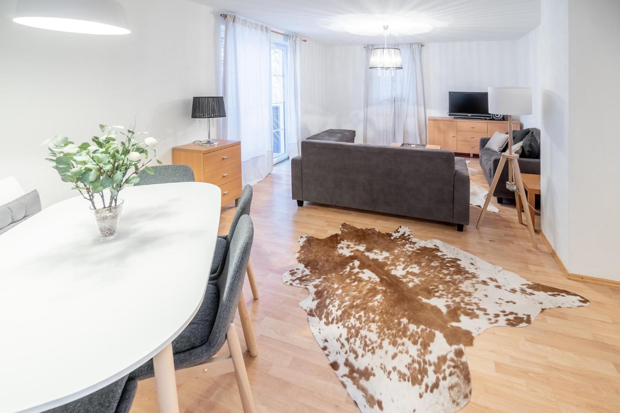 Apartment with Mountain View photo 3