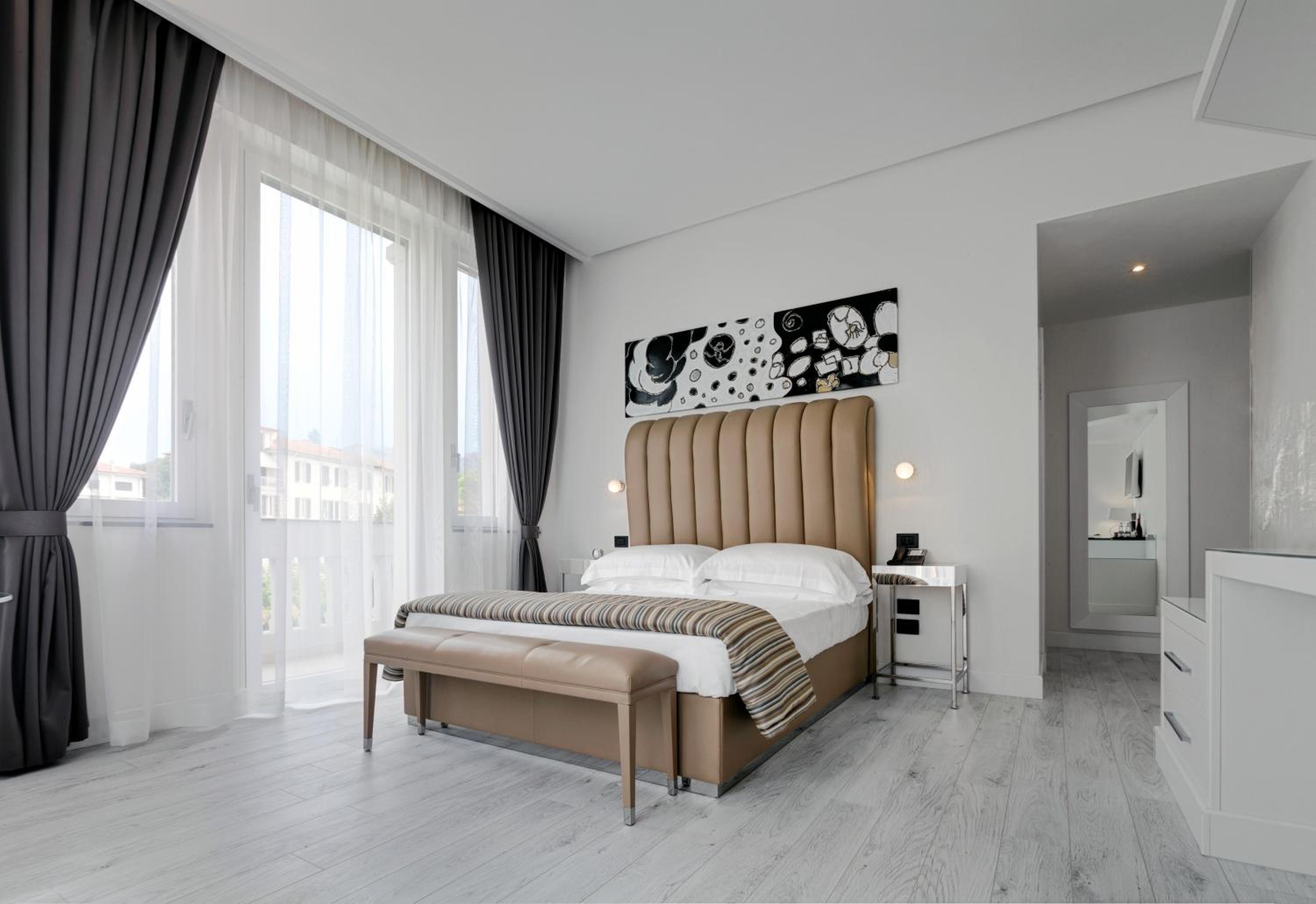 Junior Suite - Photo 1