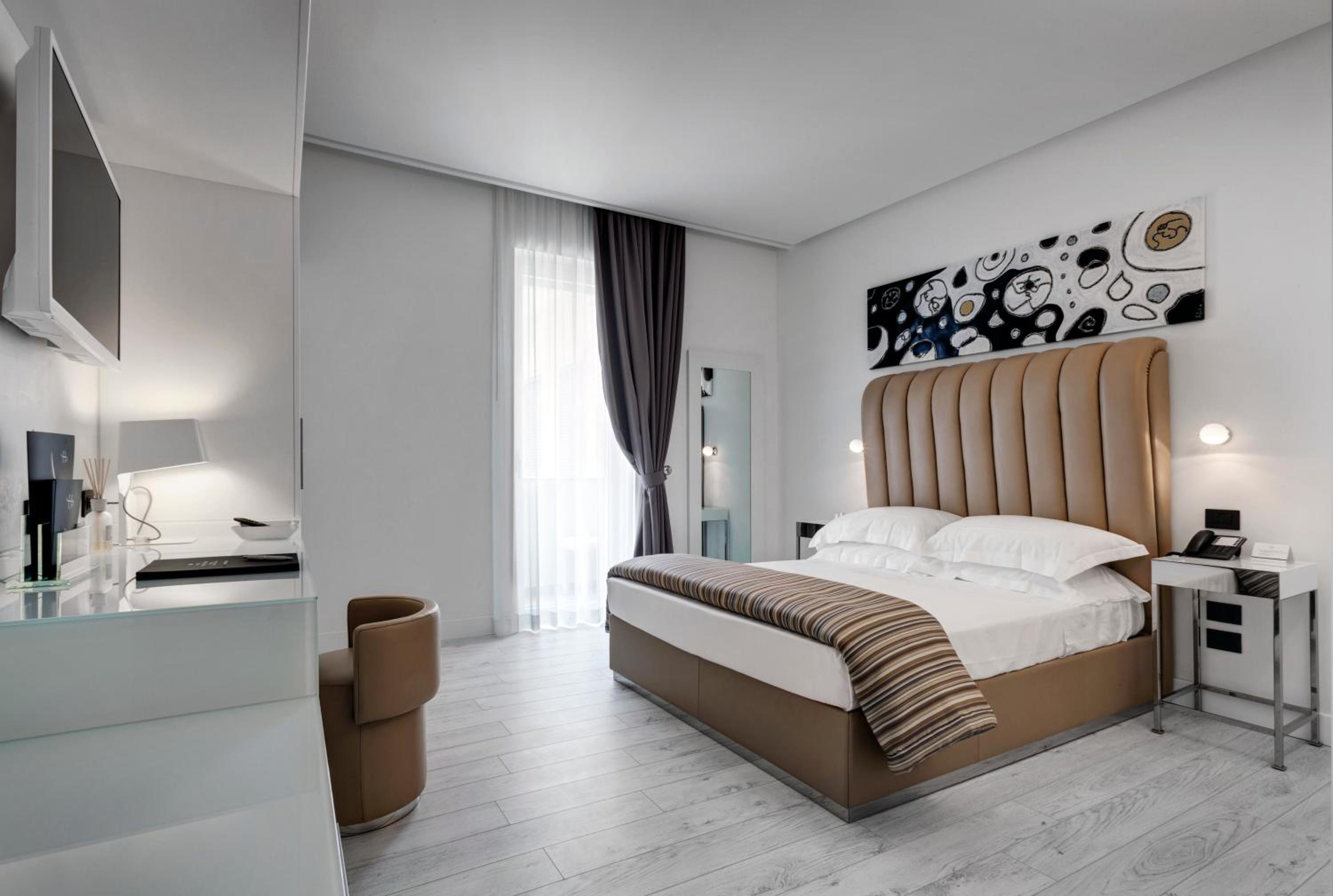 Superior Double or Twin Room - Photo 1