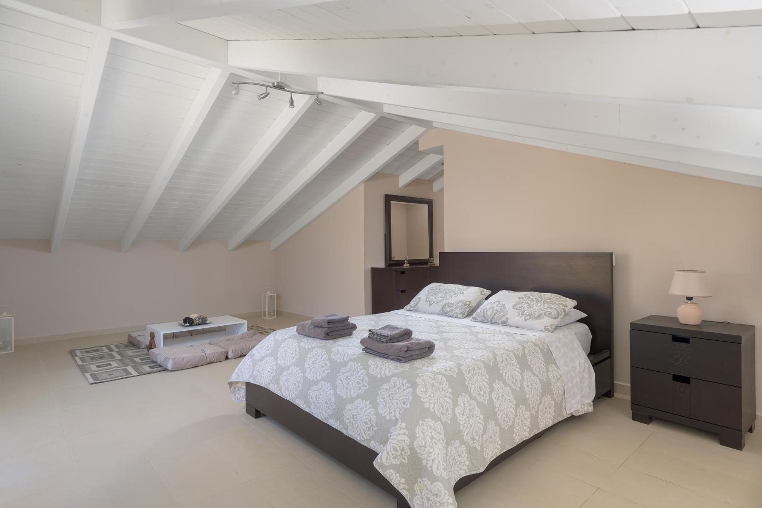 Villa photo 1