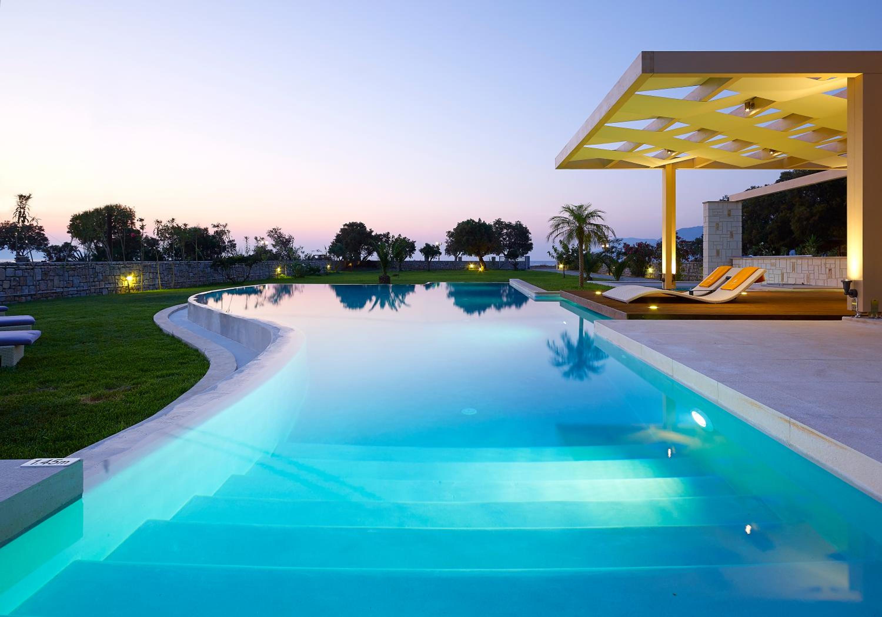 Villa photo 2