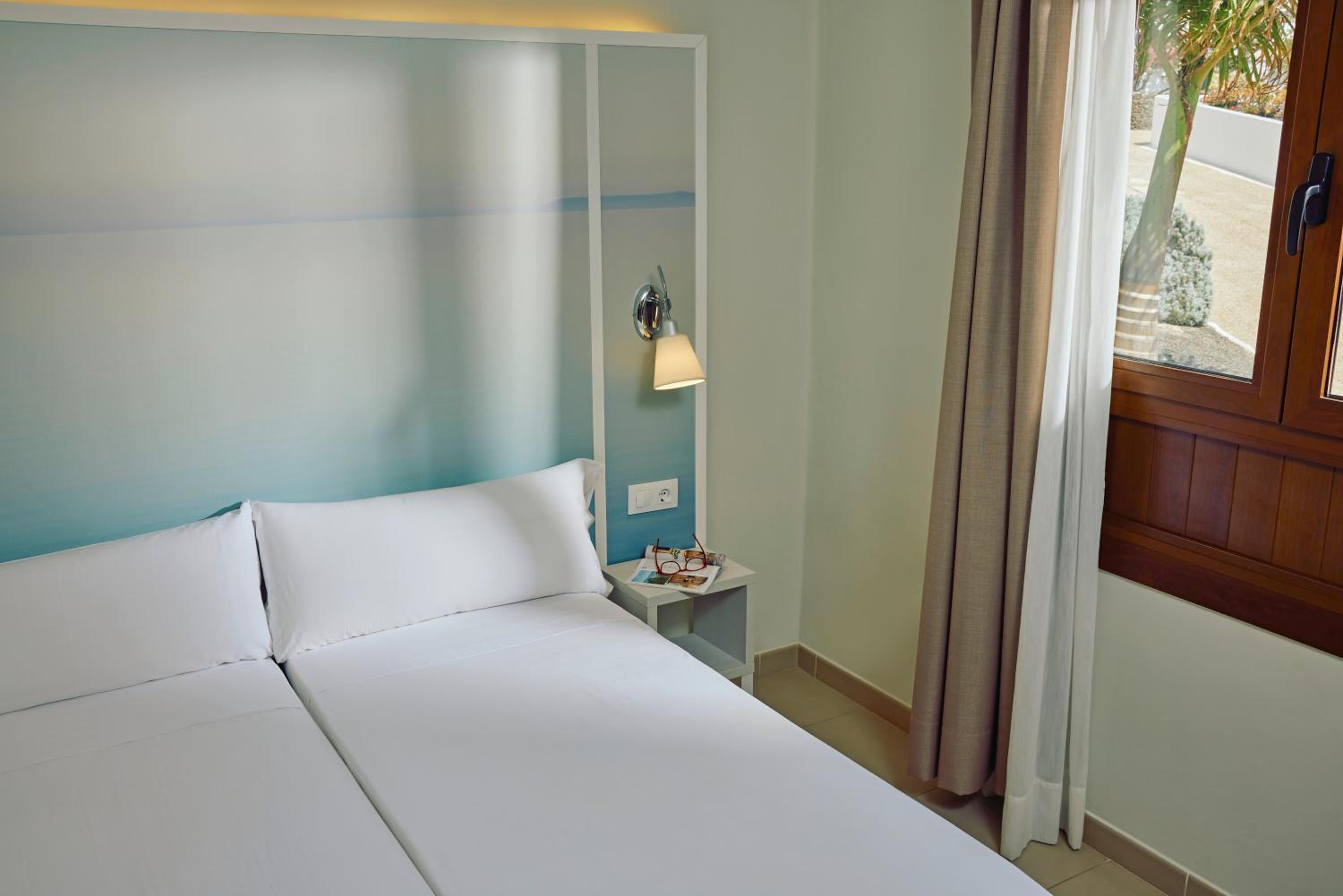 One-Bedroom Apartment (1 Adult) photo 3