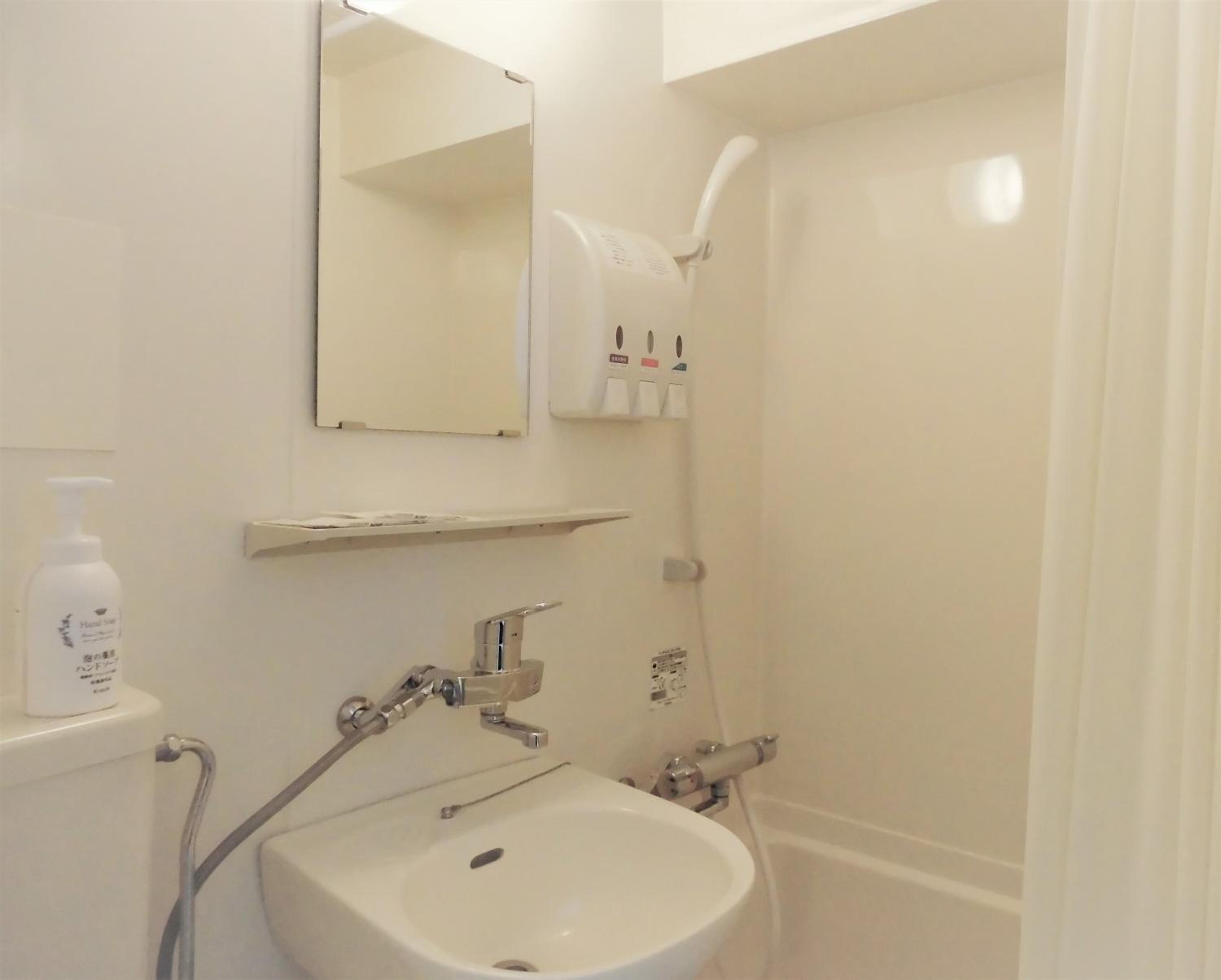 Single Room photo 2