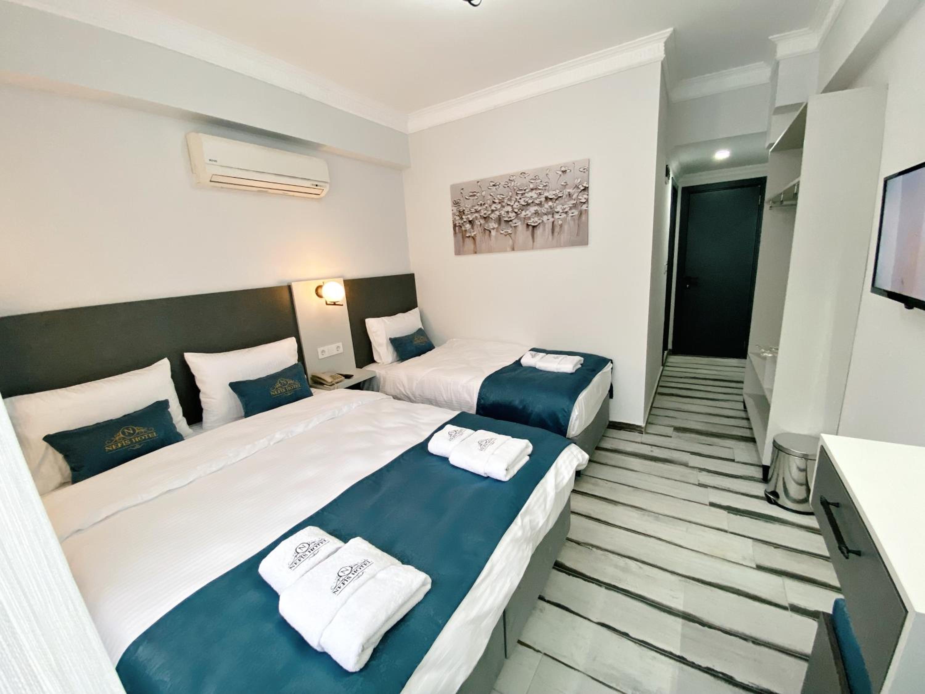 Standard Triple Room - Photo 2