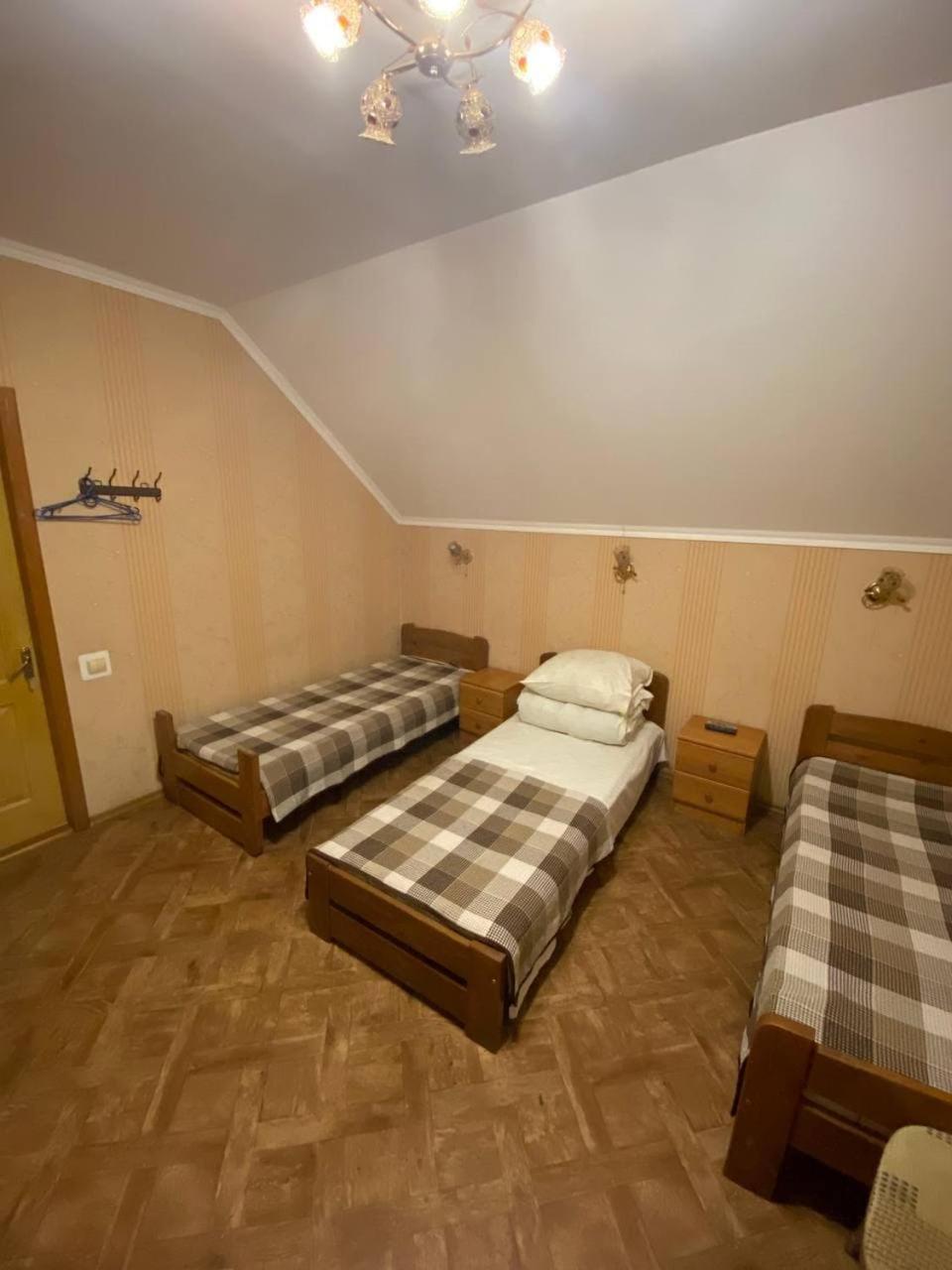 Standard Triple Room photo 2