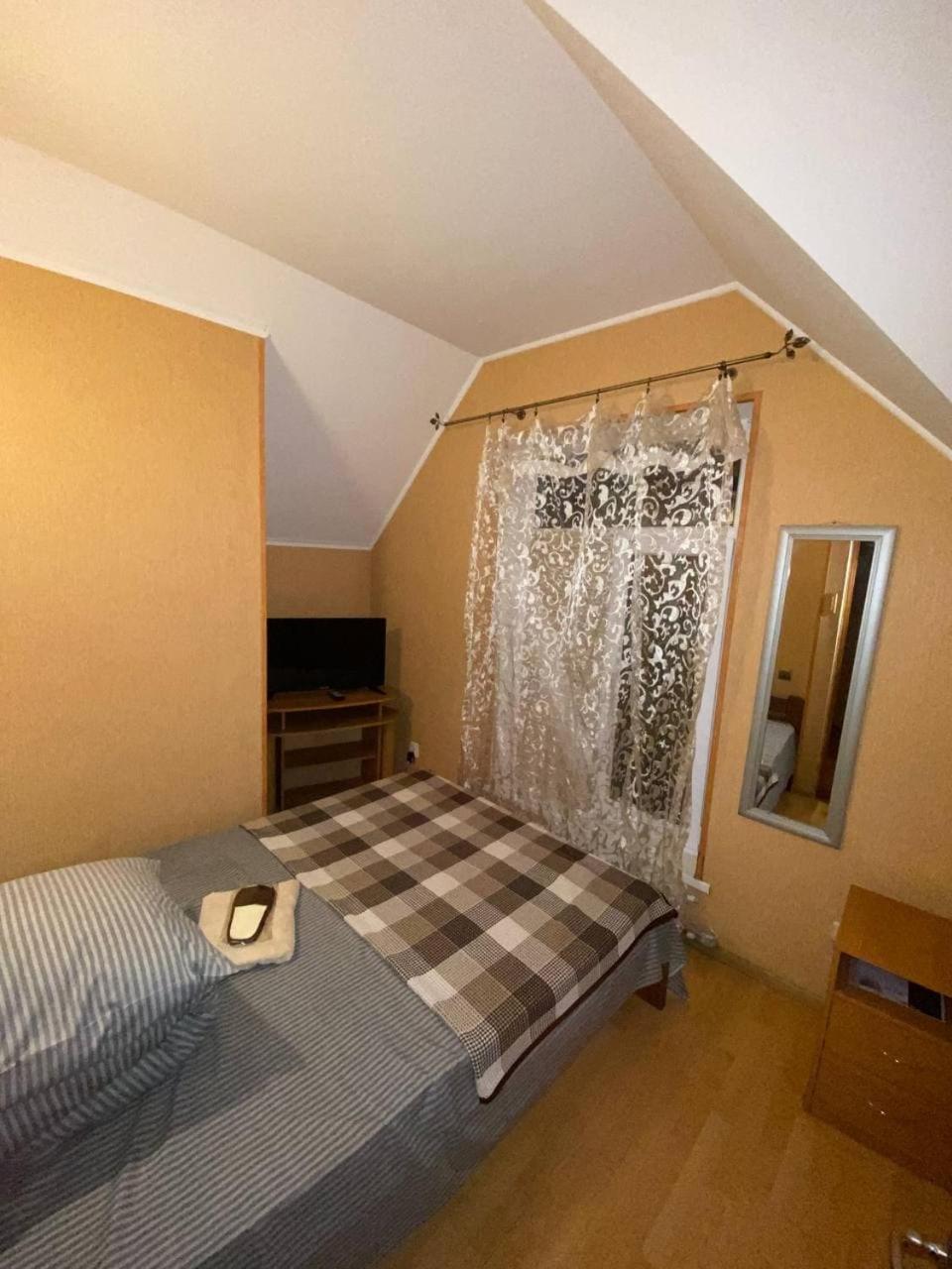 Small Double Room photo 1