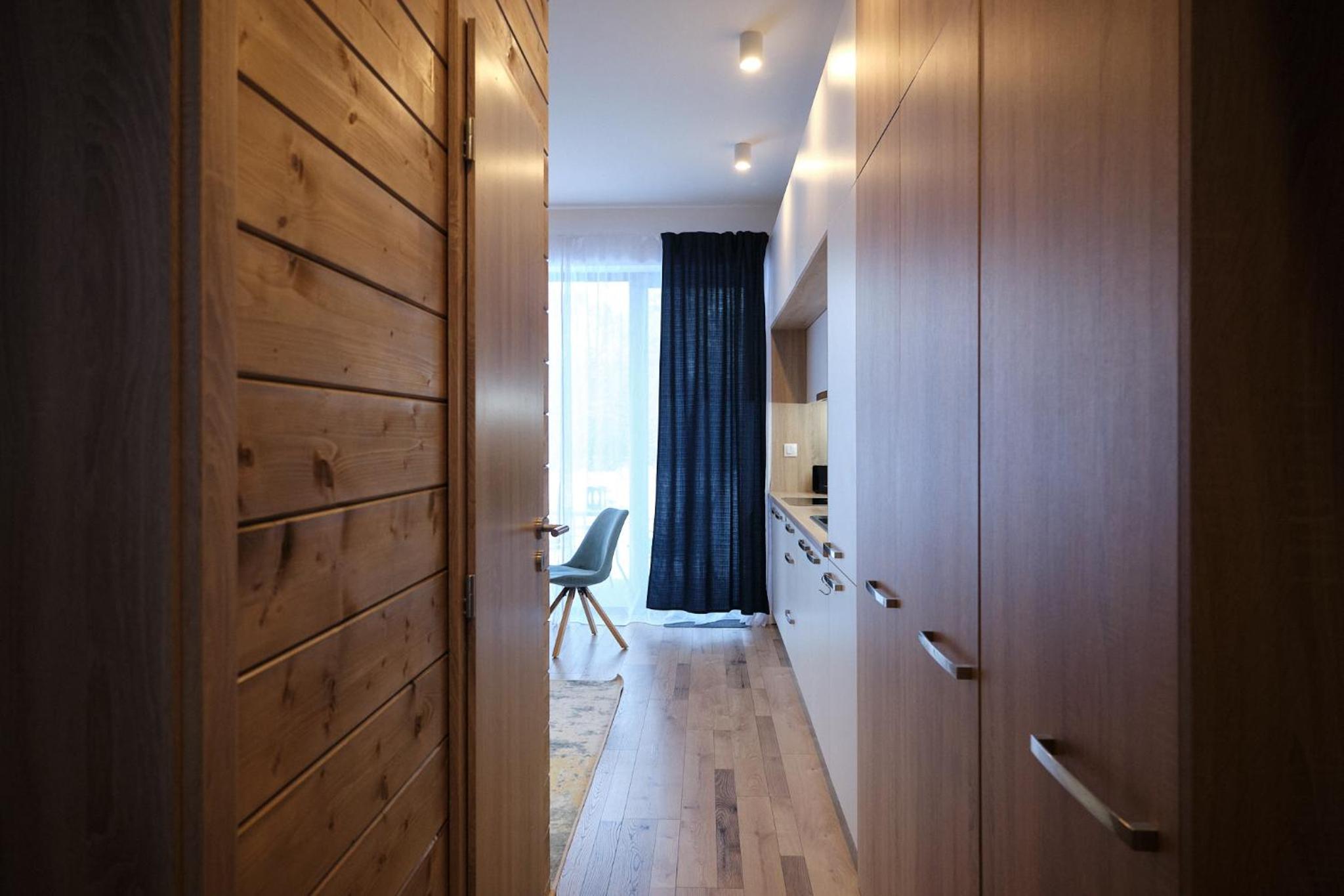 One-Bedroom Apartment photo 1