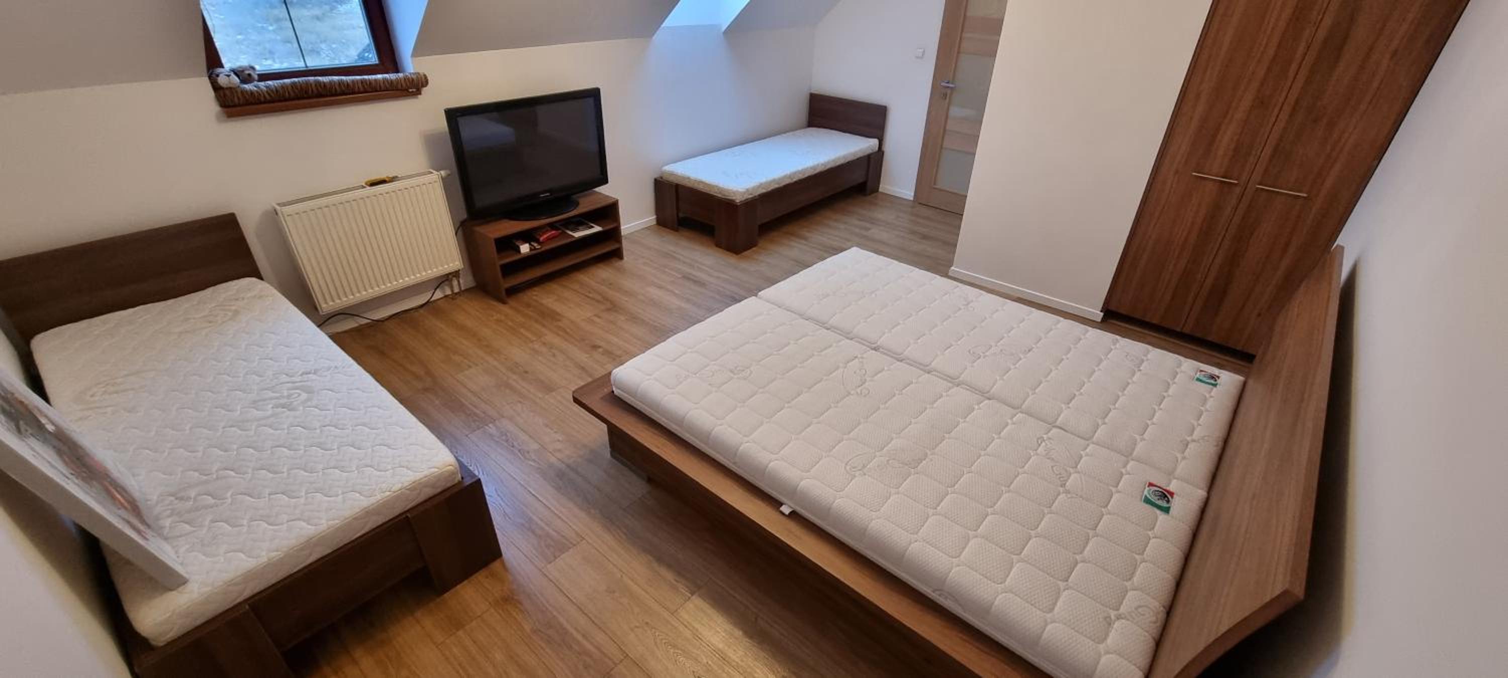 Apartment with Mountain View - Photo 10