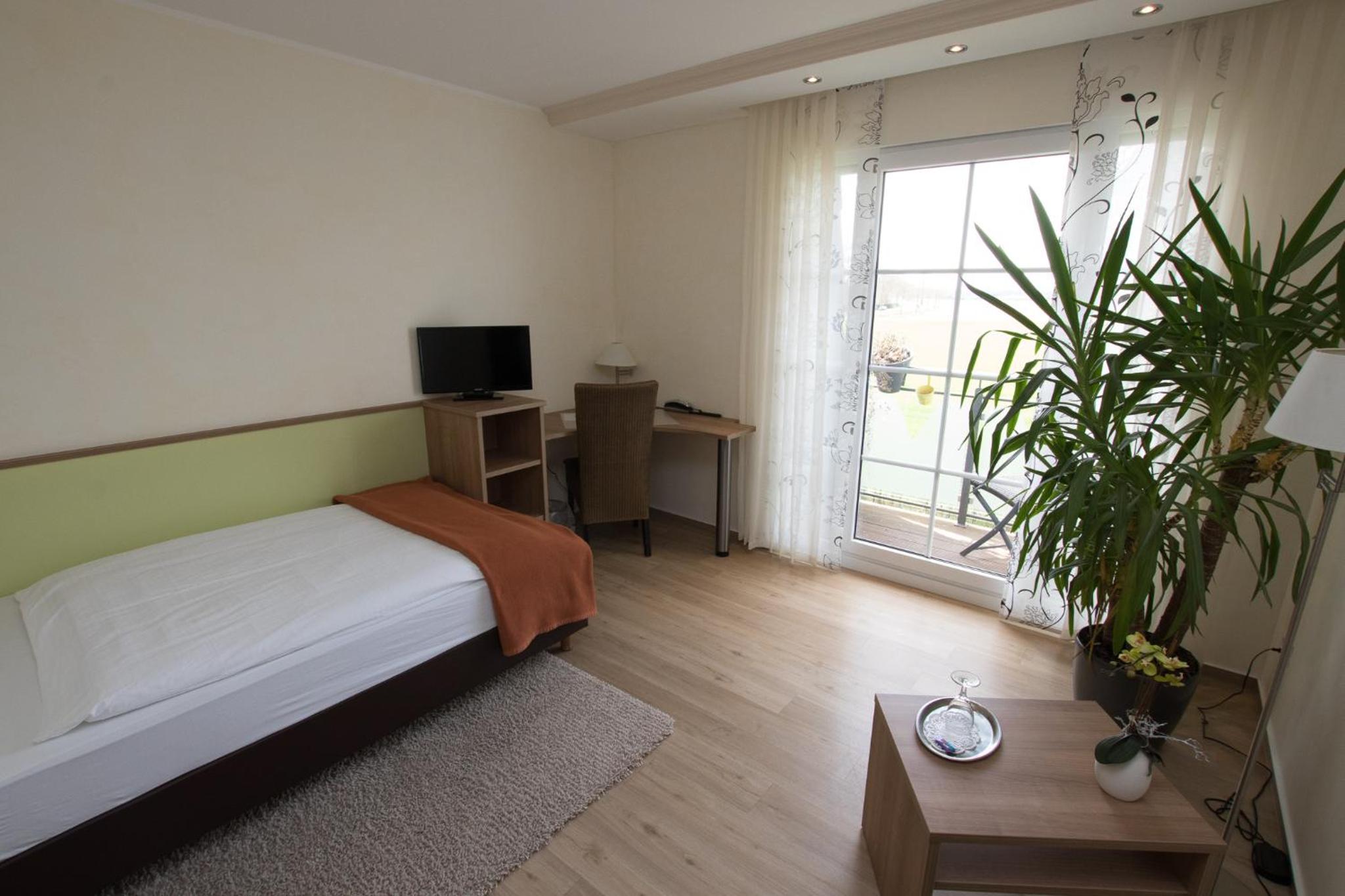 Single Room with Balcony photo 2