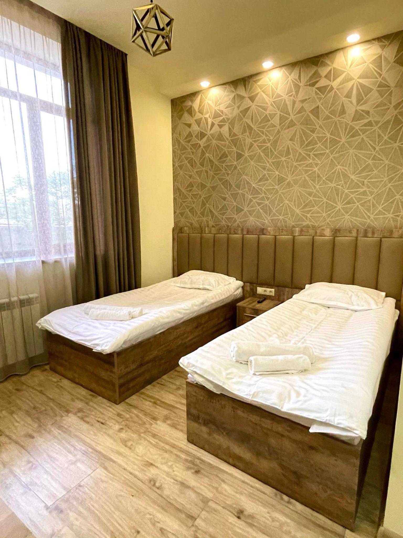 Large Double or Twin Room