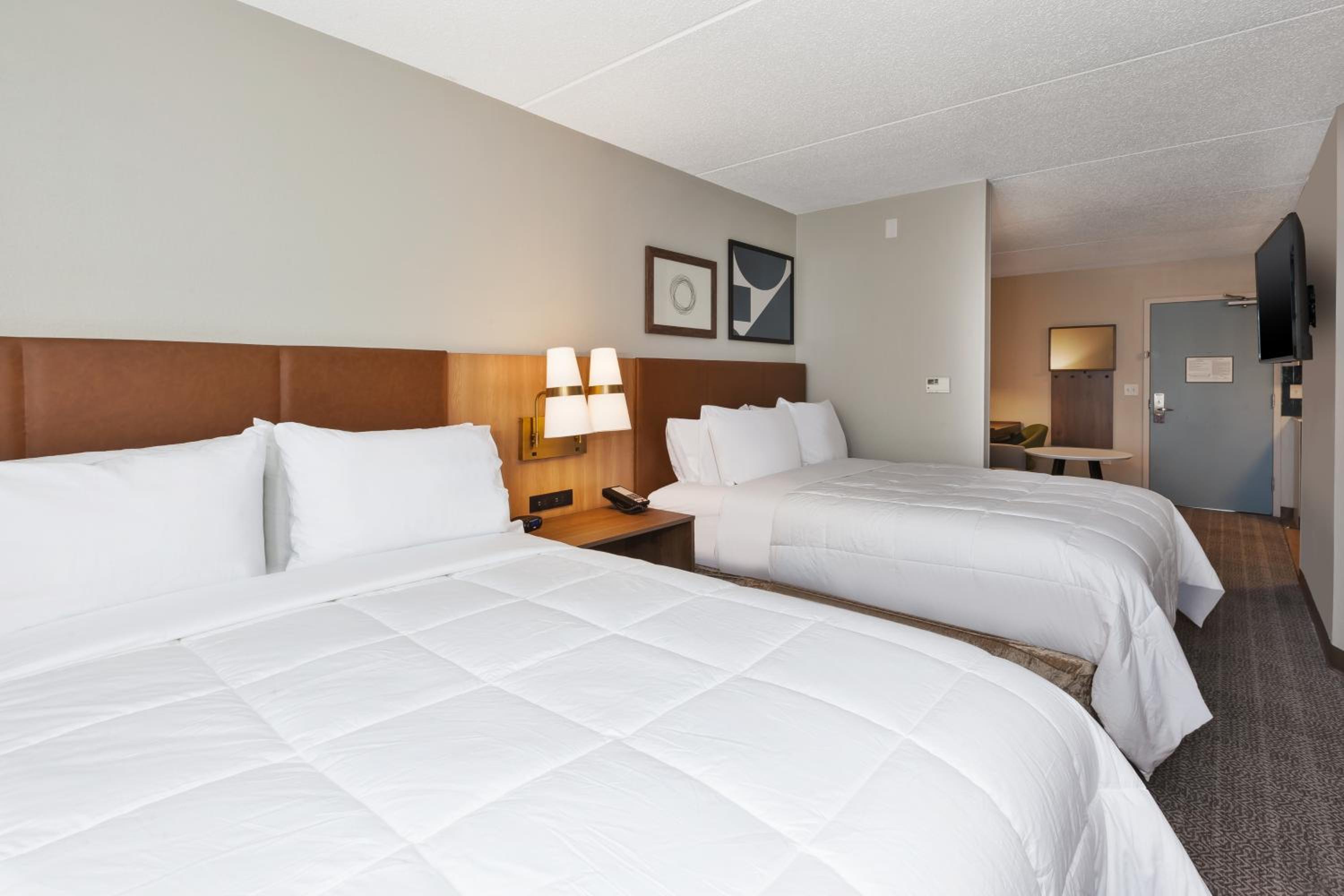 Studio Suite with Two Queen Beds - Photo 1